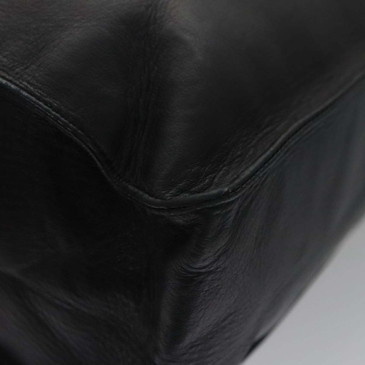 Chanel Cc Black Leather Tote Bag (Pre-Owned)