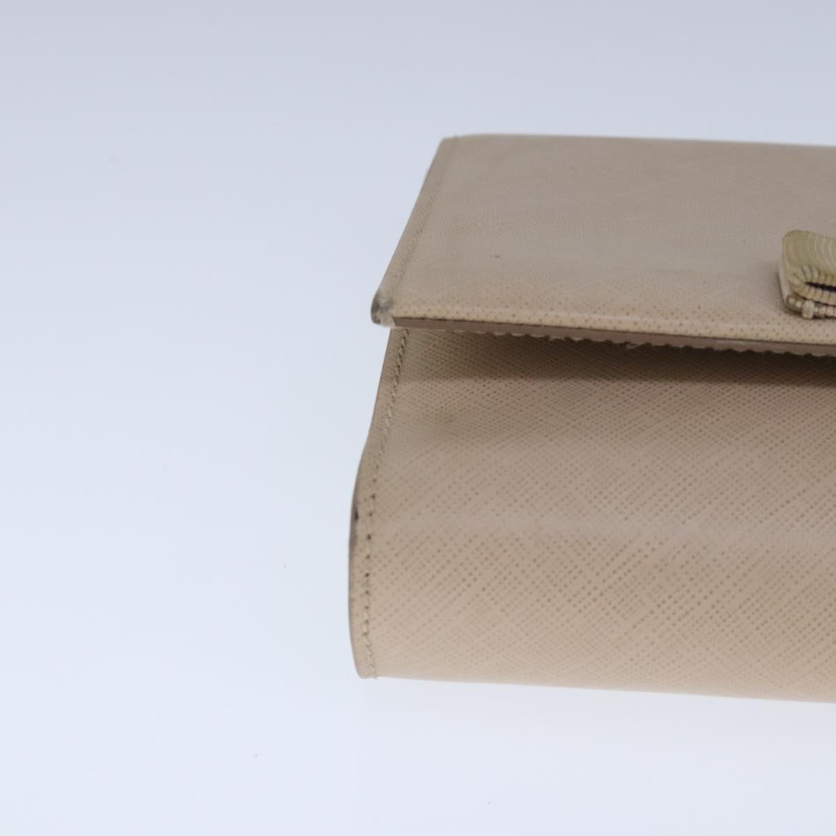 Salvatore Ferragamo Vara Beige Leather Shoulder Bag (Pre-Owned)