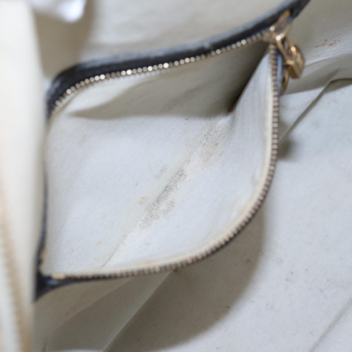 Louis Vuitton Alma Blue Canvas Handbag (Pre-Owned)
