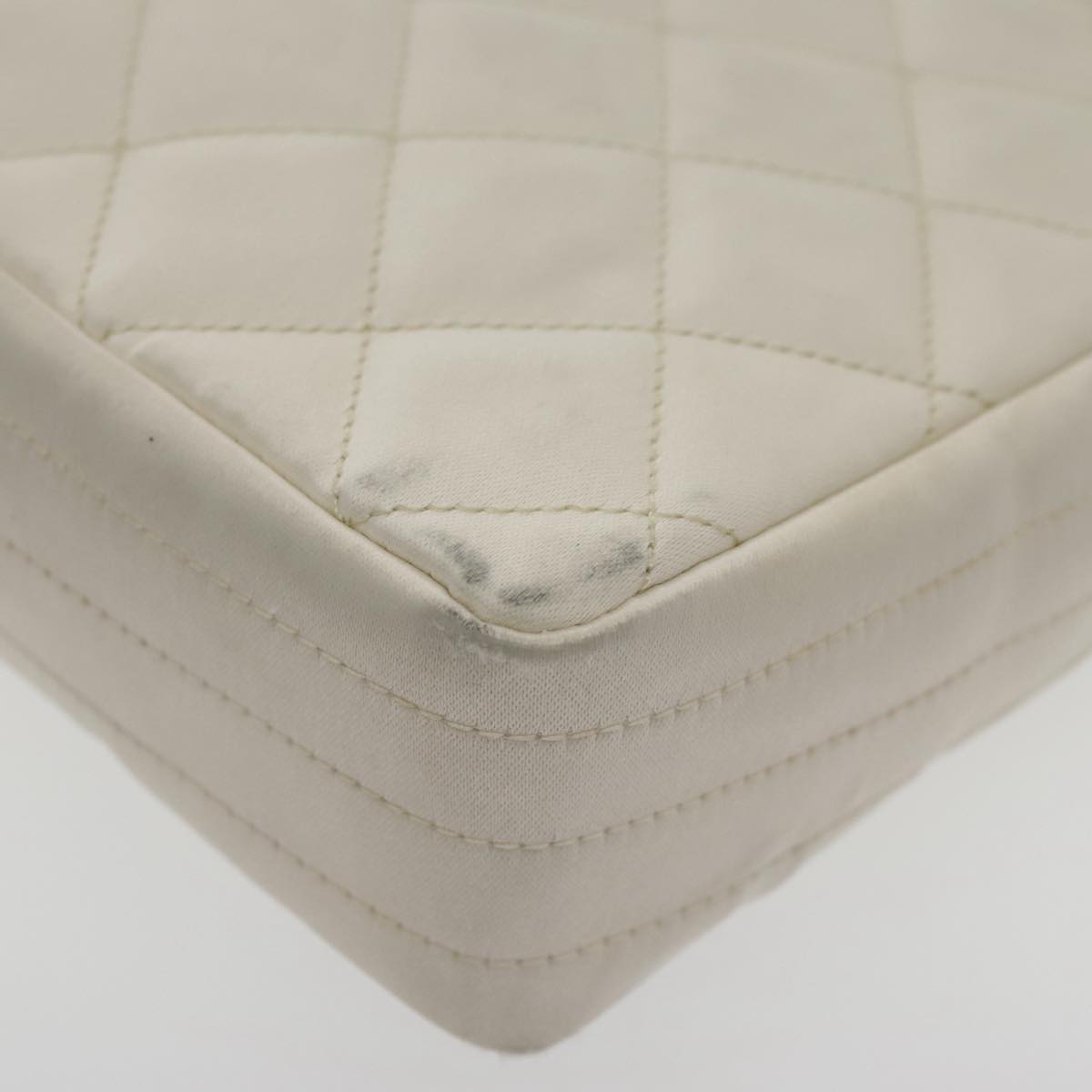 Chanel Single Flap Beige Leather Shoulder Bag (Pre-Owned)
