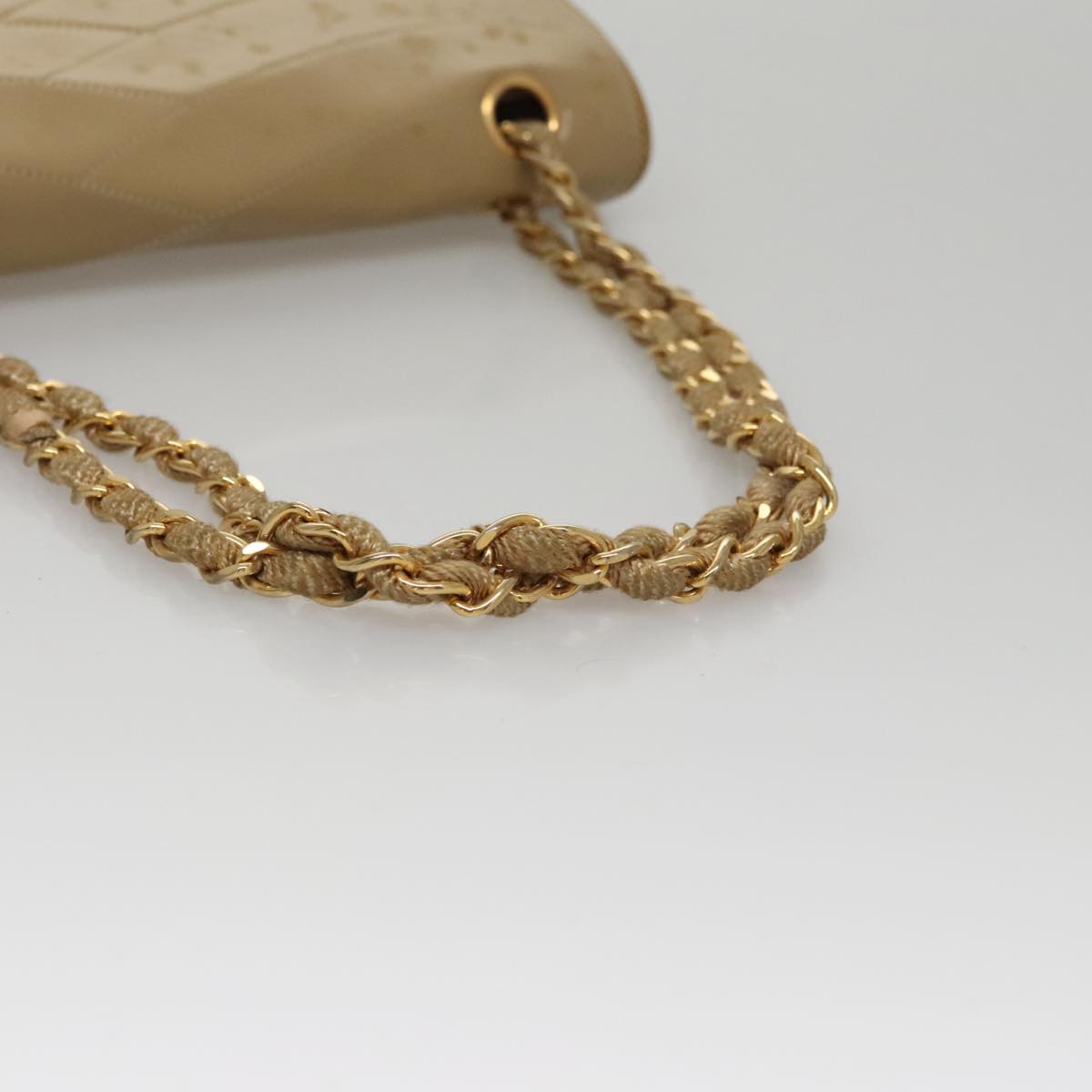 Chanel Single Flap Beige Calfskin Shoulder Bag (Pre-Owned)