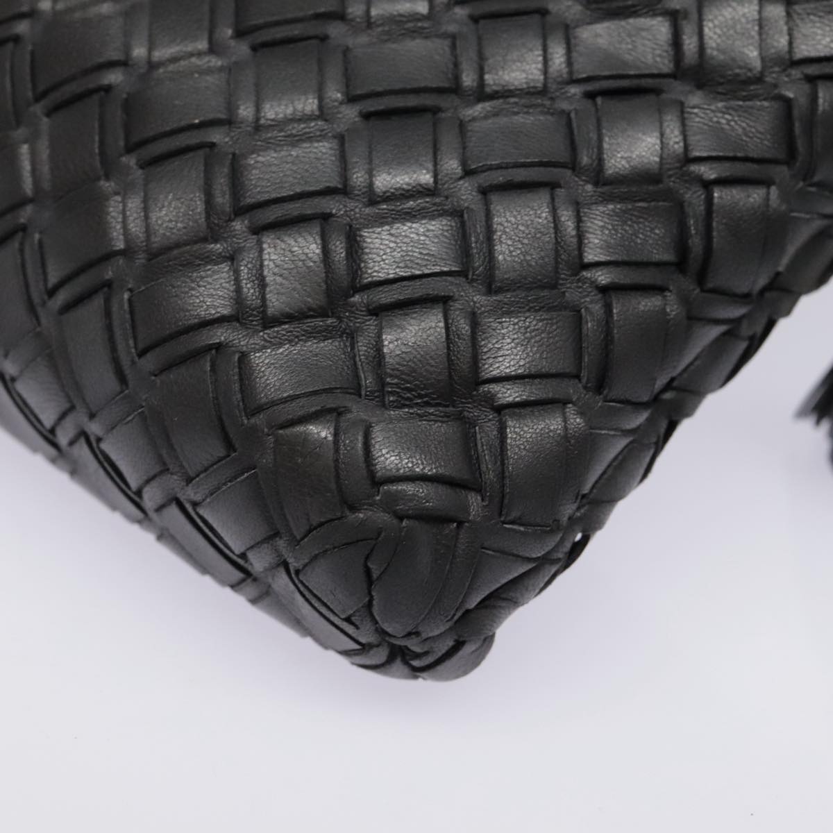 Bally Black Leather Shoulder Bag (Pre-Owned)