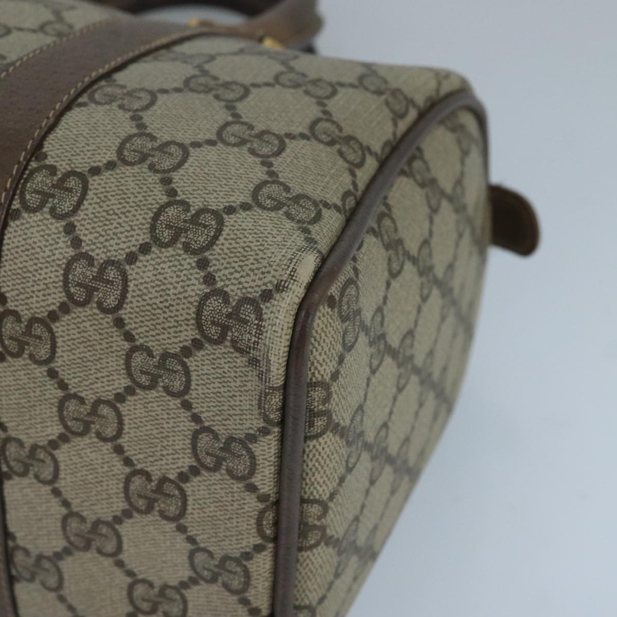 Gucci Gg Supreme Beige Canvas Travel Bag (Pre-Owned)
