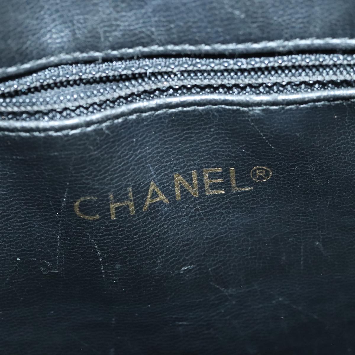 Chanel Cc Black Calfskin Tote Bag (Pre-Owned)