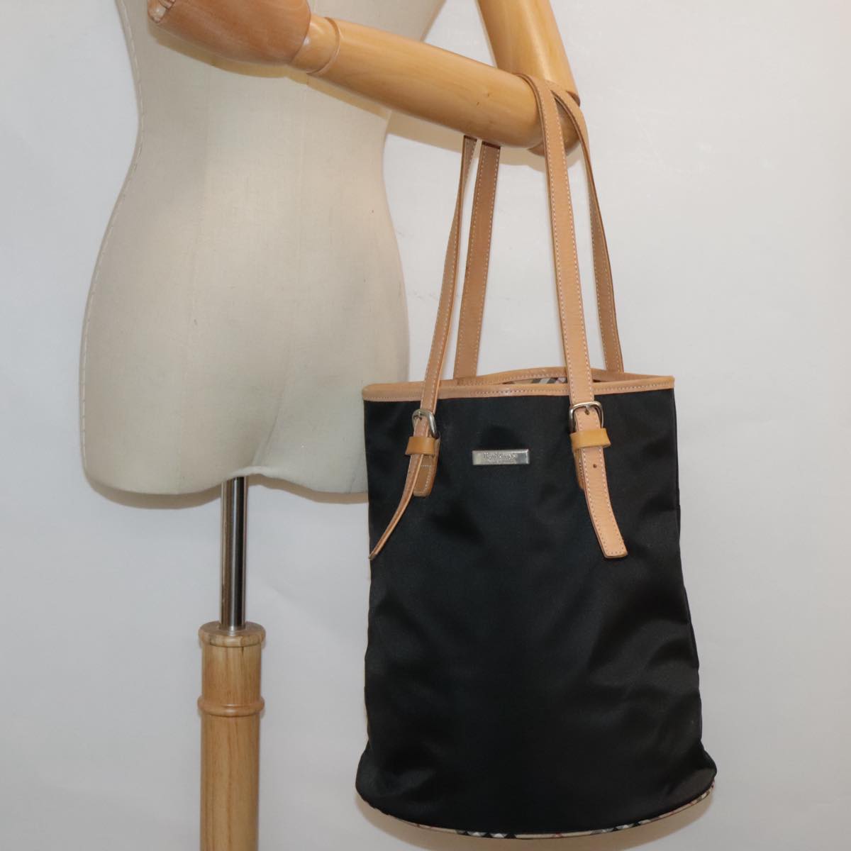 Burberry Nova Check Black Synthetic Tote Bag (Pre-Owned)