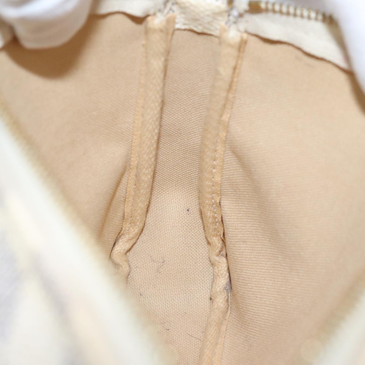 Louis Vuitton Pochette Accessoire Beige Canvas Clutch Bag (Pre-Owned)