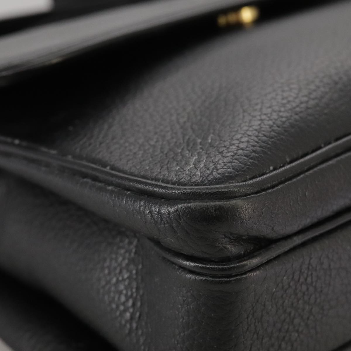 Burberry Black Leather Shoulder Bag (Pre-Owned)