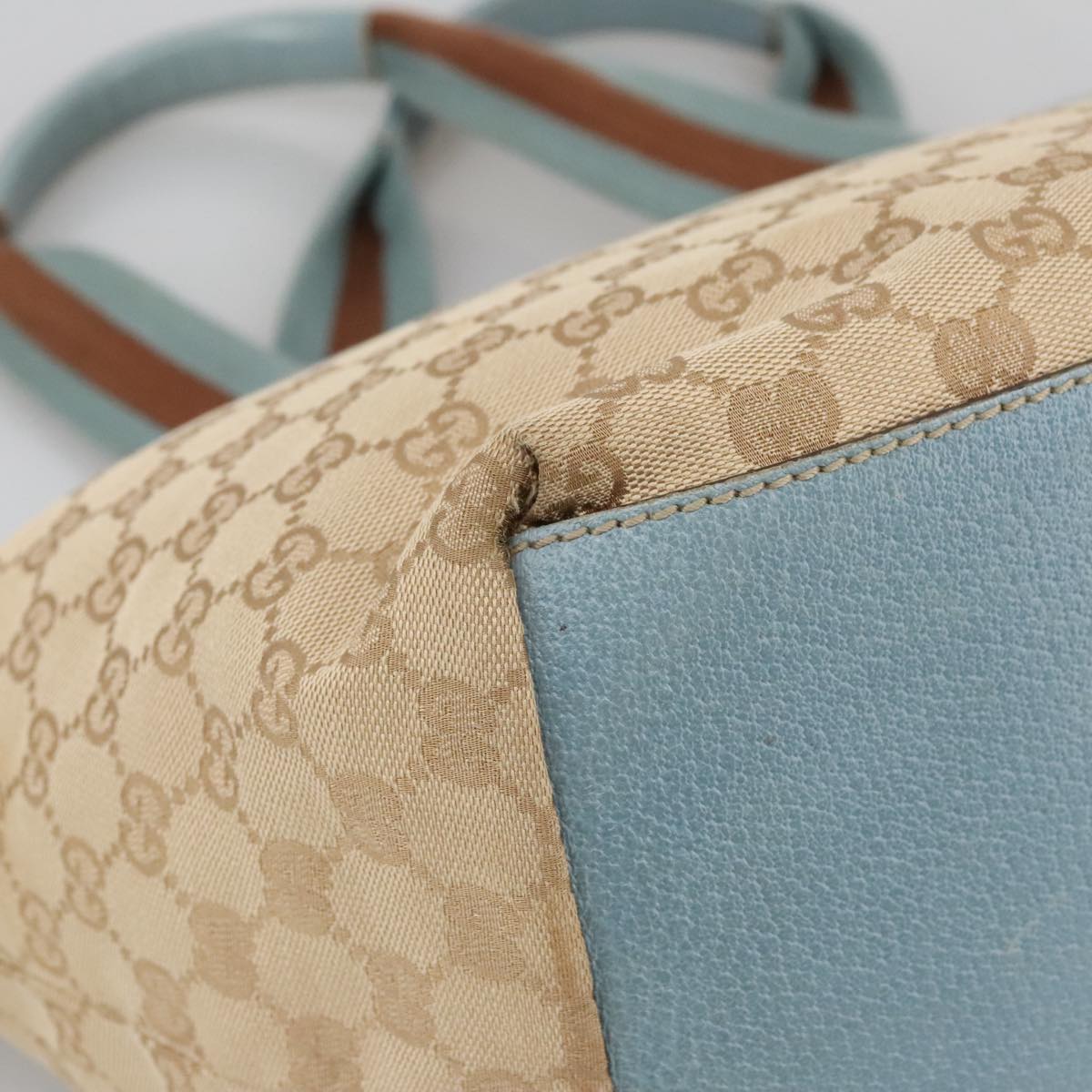 Gucci Beige Canvas Shoulder Bag (Pre-Owned)