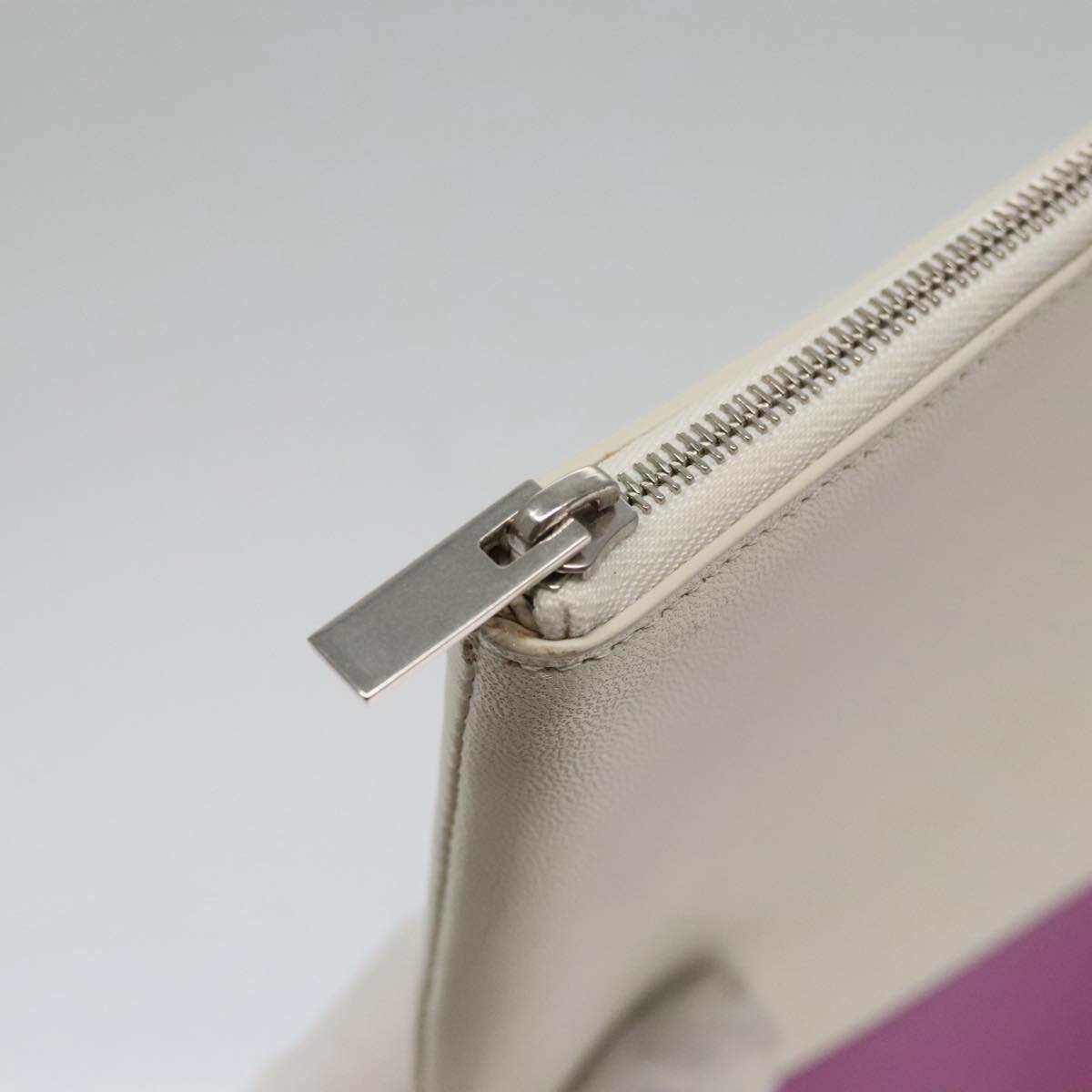 Céline White Leather Clutch Bag (Pre-Owned)