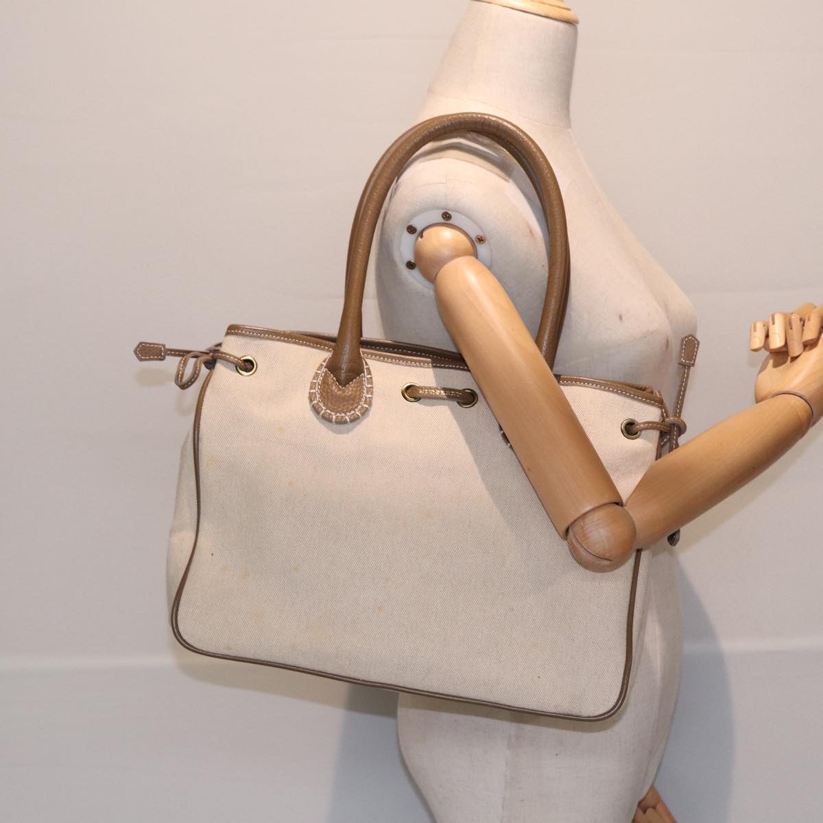 Burberry Beige Canvas Handbag (Pre-Owned)