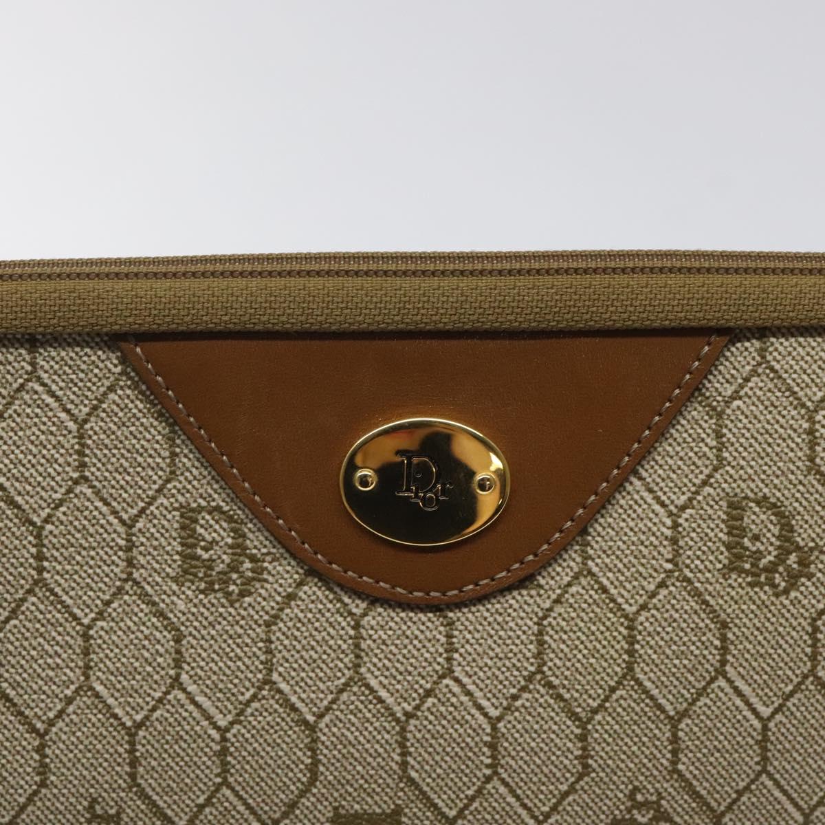 Dior Honeycomb Beige Leather Clutch Bag (Pre-Owned)