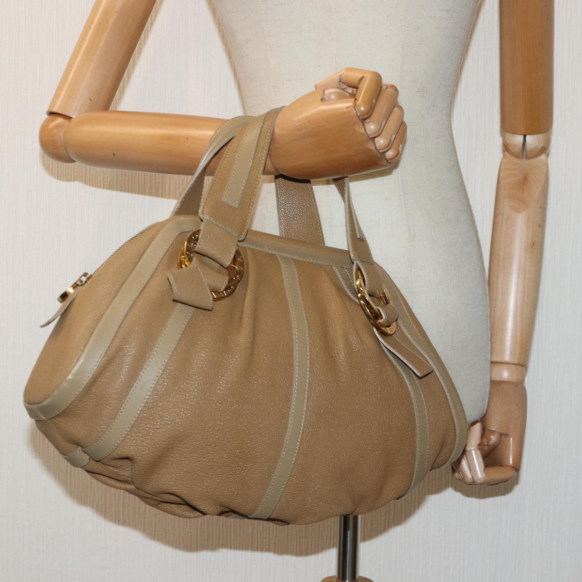 Bulgari Brown Leather Handbag (Pre-Owned)