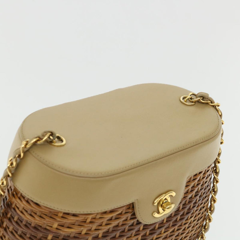 Chanel Brown Leather Shoulder Bag (Pre-Owned)