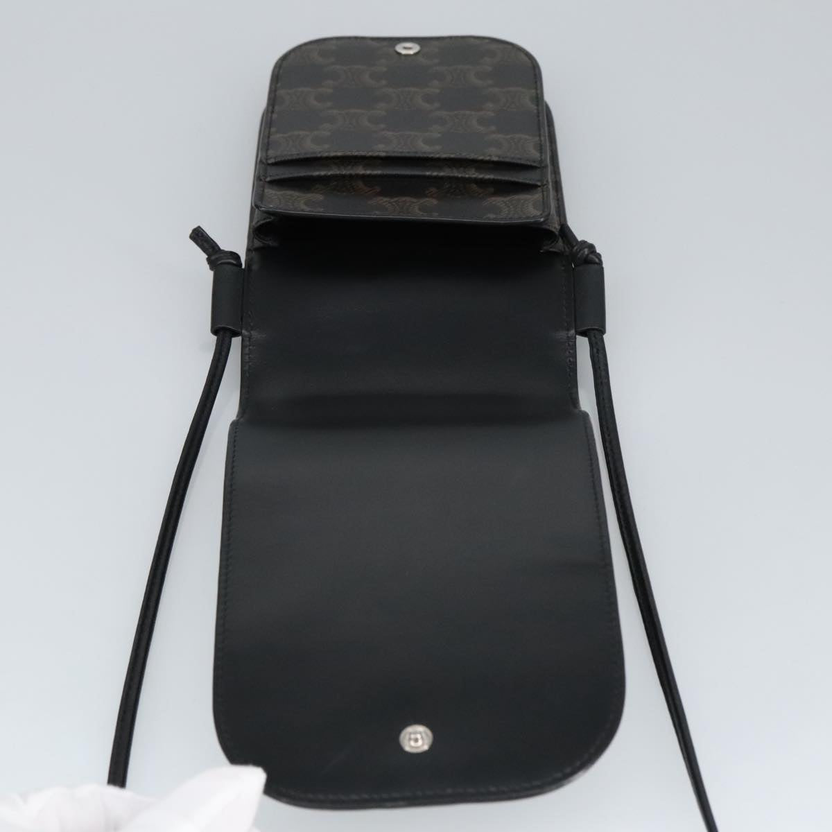 Céline Triomphe Brown Canvas Clutch Bag (Pre-Owned)