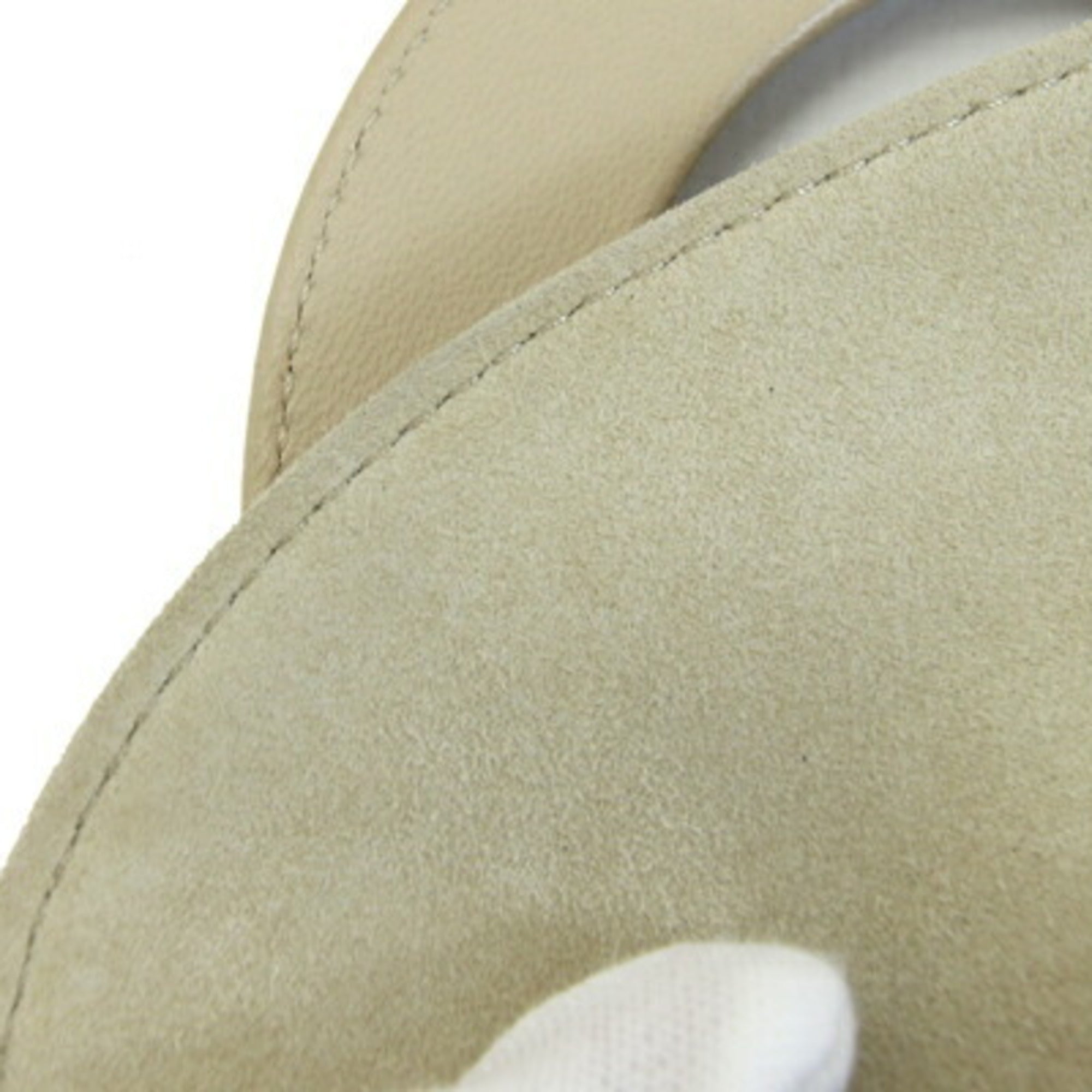 Christian Dior Beige Leather Handbag (Pre-Owned)