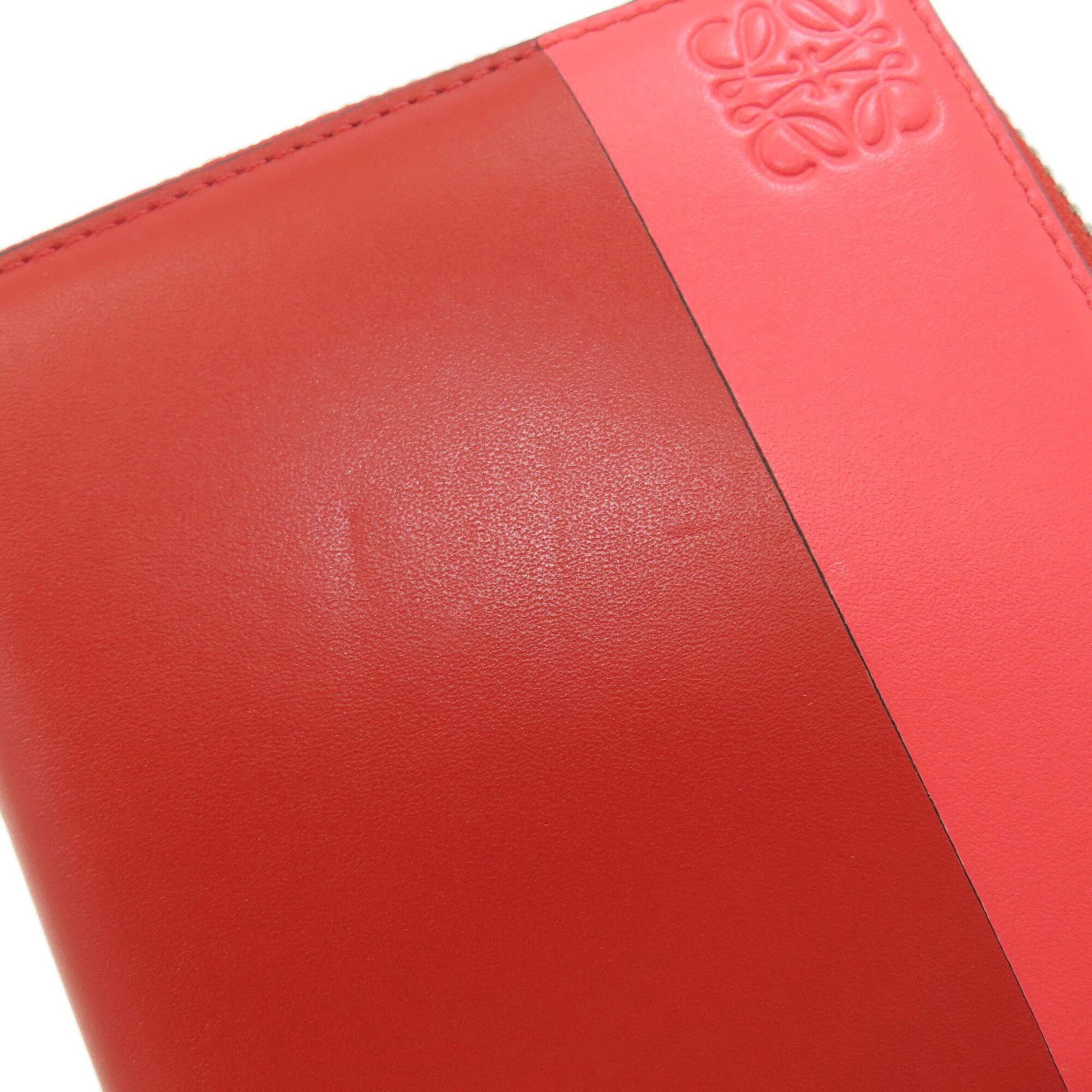 Loewe Red Color Leather Wallet (Bi-Fold) (Pre-Owned)