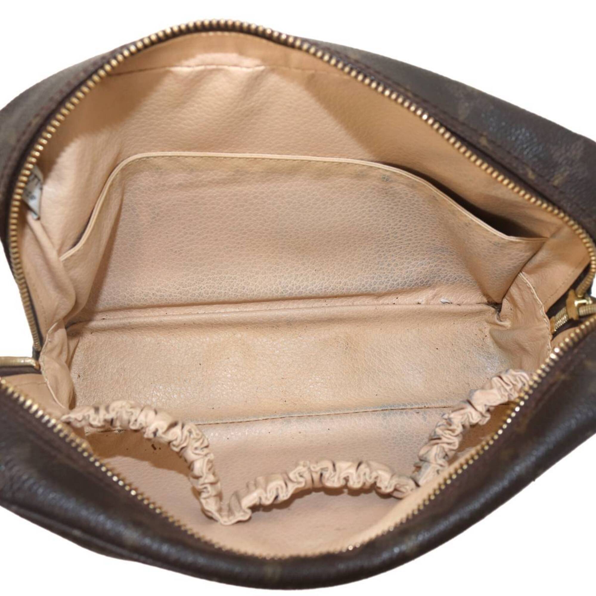 Louis Vuitton Brown Pouch (Pre-Owned)