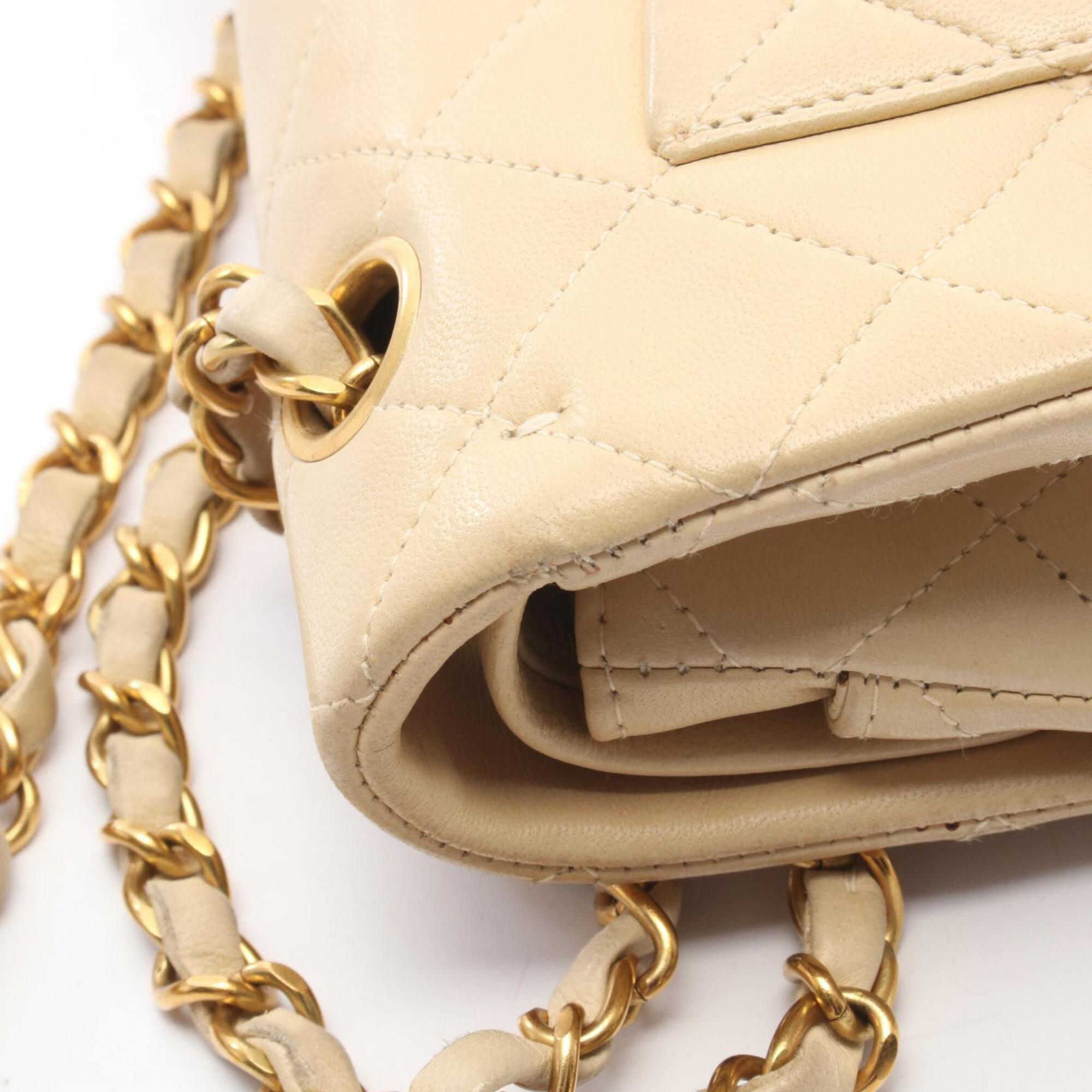 Chanel Beige Leather Handbag Shoulder Bag (Pre-Owned)