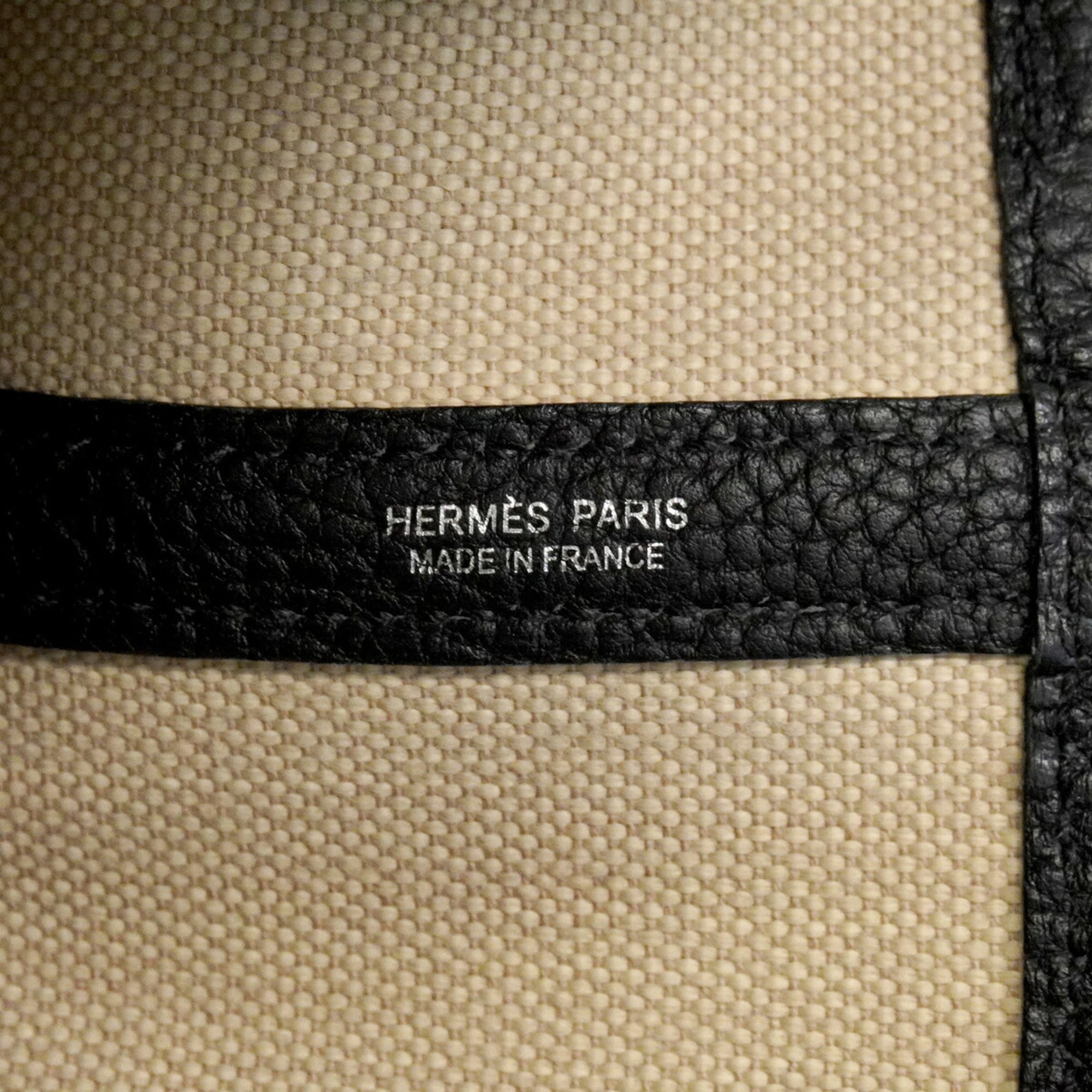 Hermes Black Tote Bag (Pre-Owned)