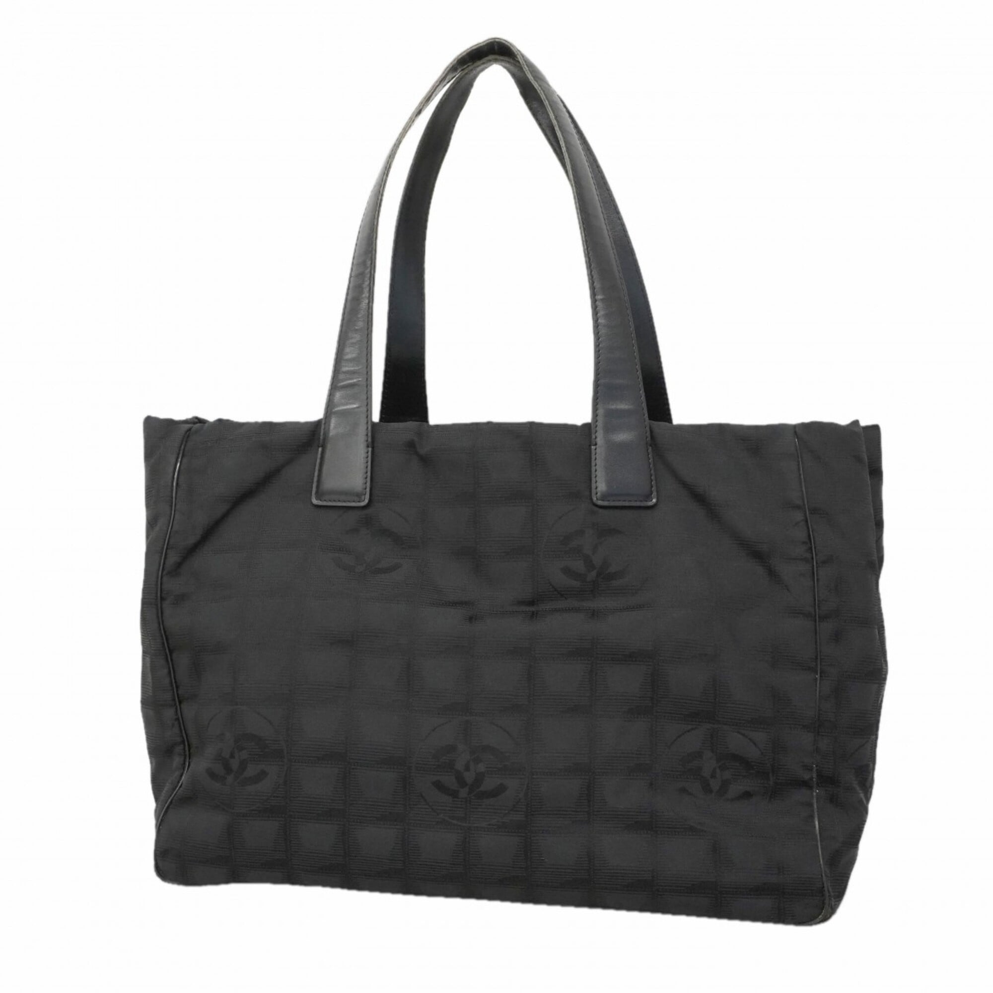 Chanel Black Nylon Tote Bag (Pre-Owned)