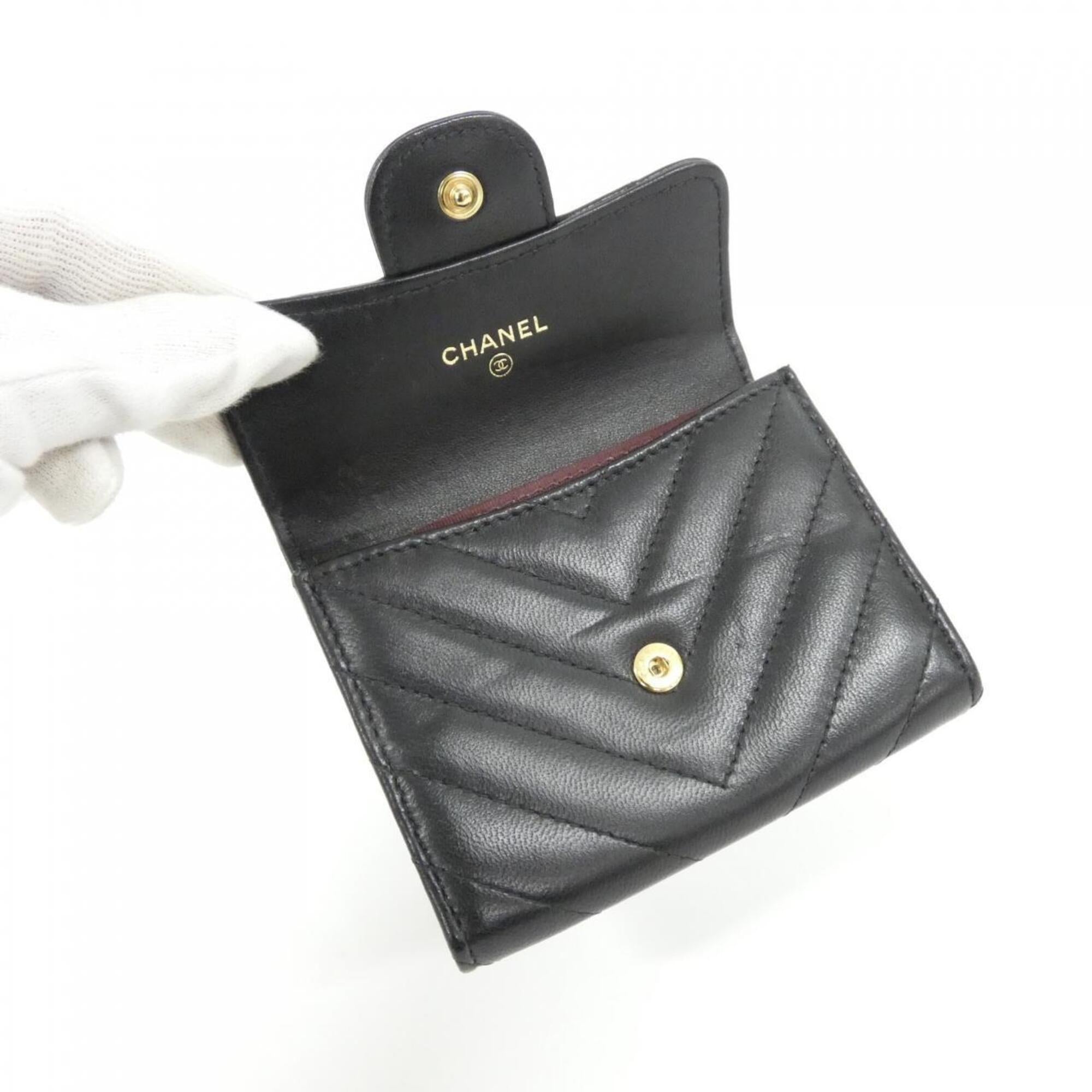 Chanel Black Leather Coin Purse/Coin Case (Pre-Owned)