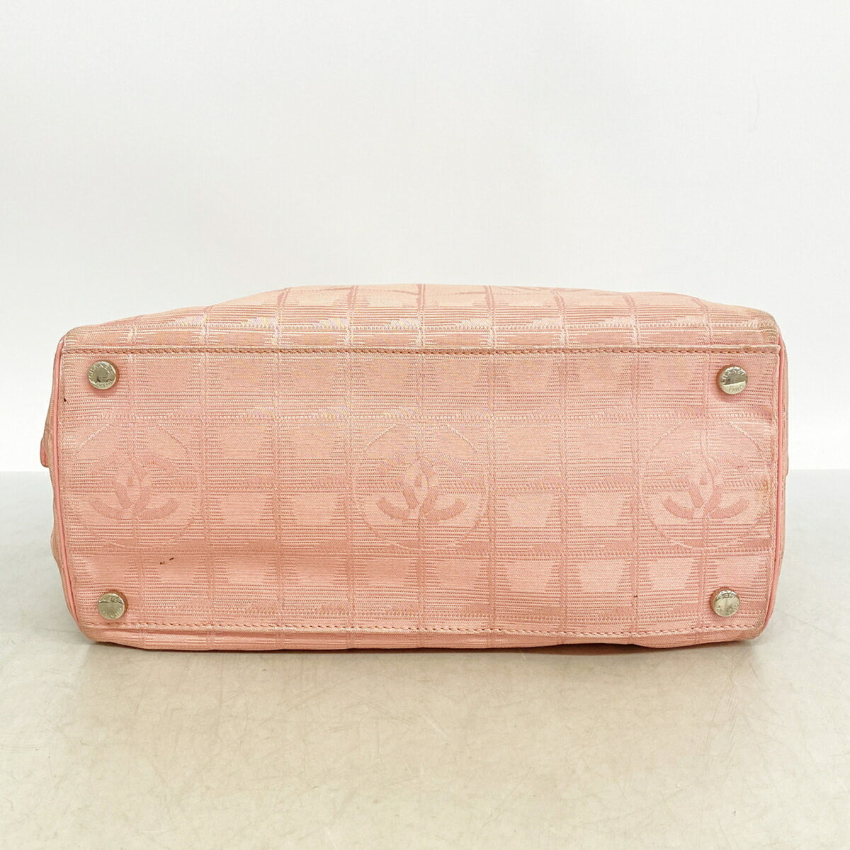 Chanel Pink Nylon Handbag (Pre-Owned)
