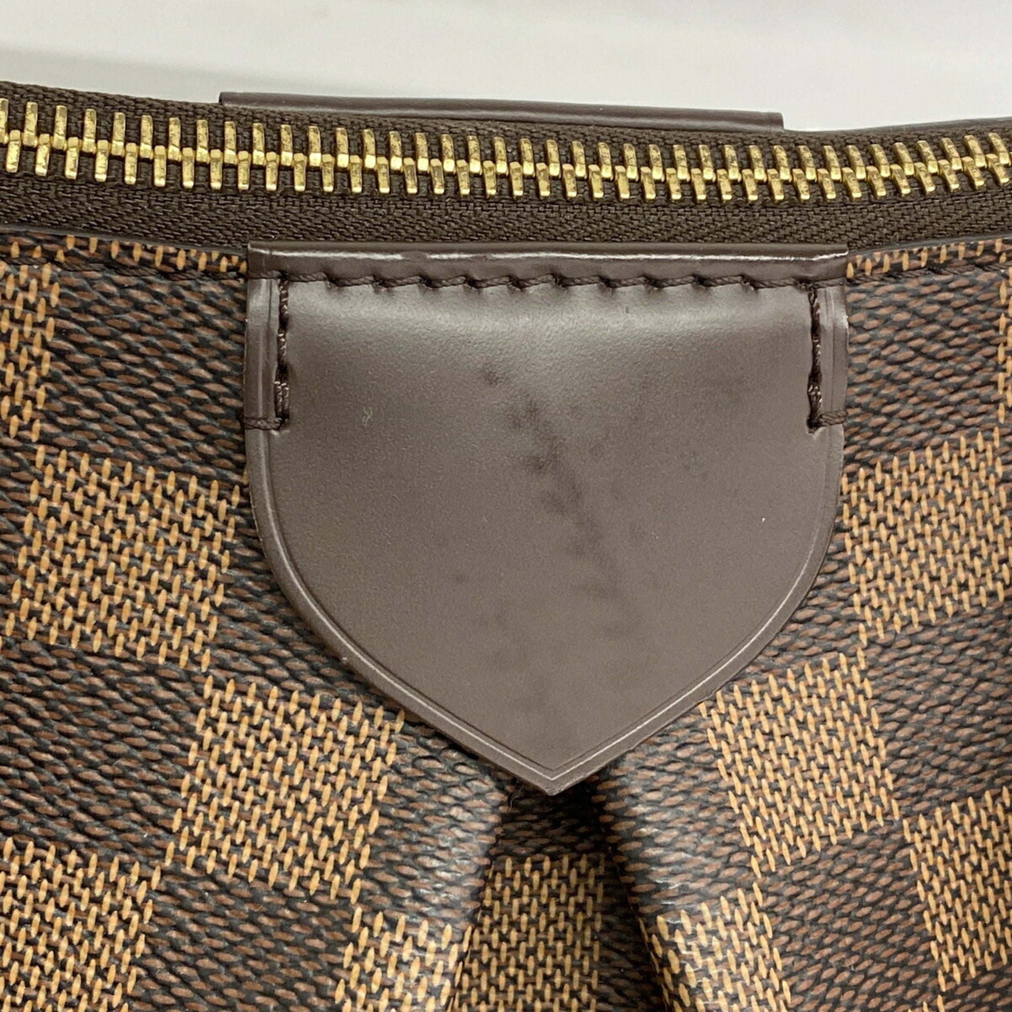 Louis Vuitton Ebene Handbag (Pre-Owned)