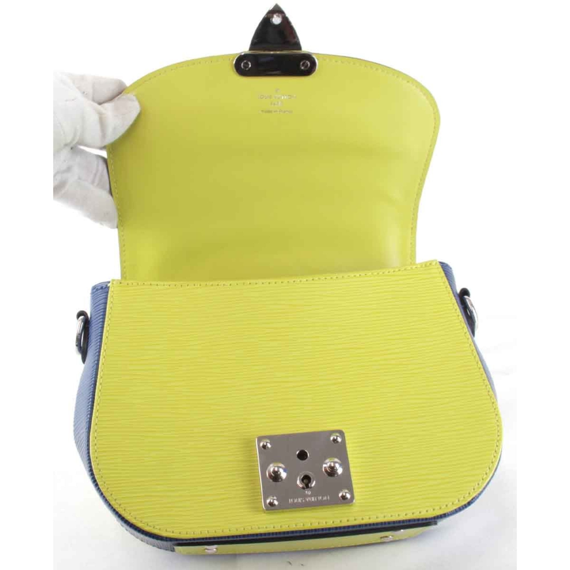 Louis Vuitton Yellow Epi Leather Handbag (Pre-Owned)
