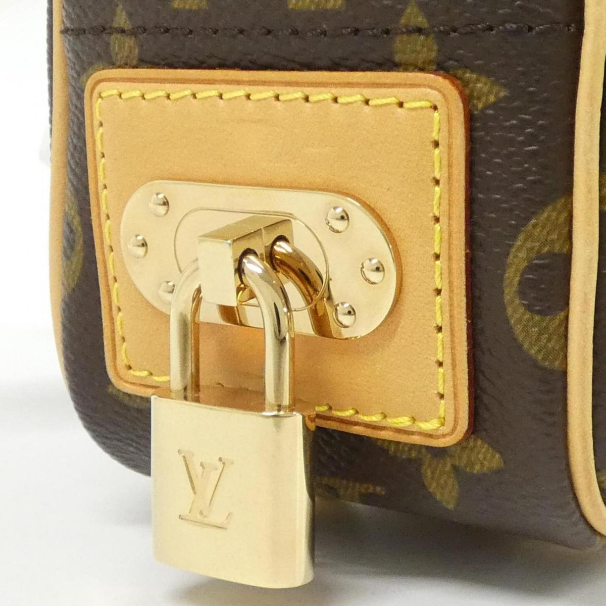 Louis Vuitton Fuchsia Marron Coated Canvas Shoulder Bag (Pre-Owned)