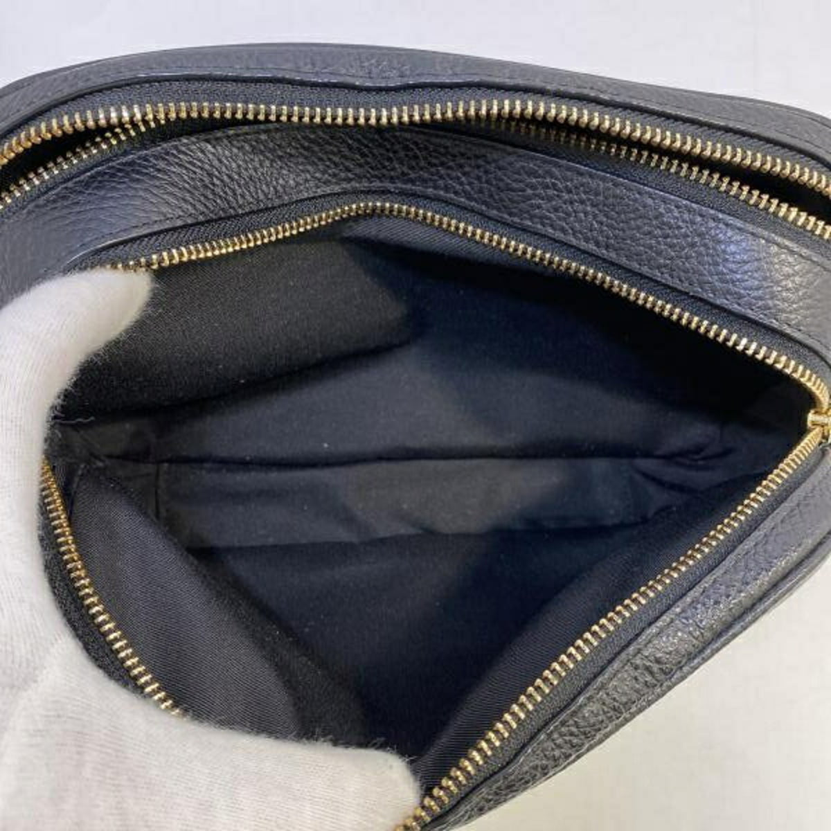 Coach Black Shoulder Bag (Pre-Owned)