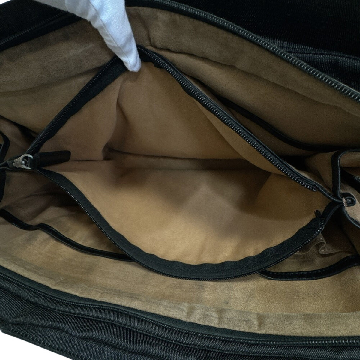 Hunting World Black Canvas Briefcase Shoulder Bag (Pre-Owned)