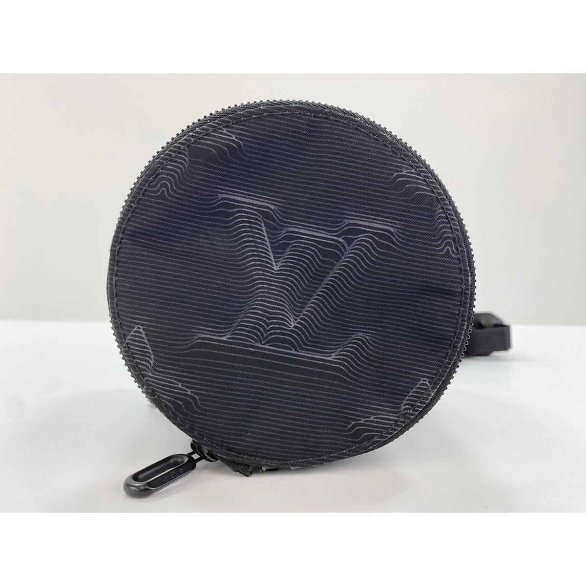 Louis Vuitton Black Galle Nylon Shoulder Bag (Pre-Owned)