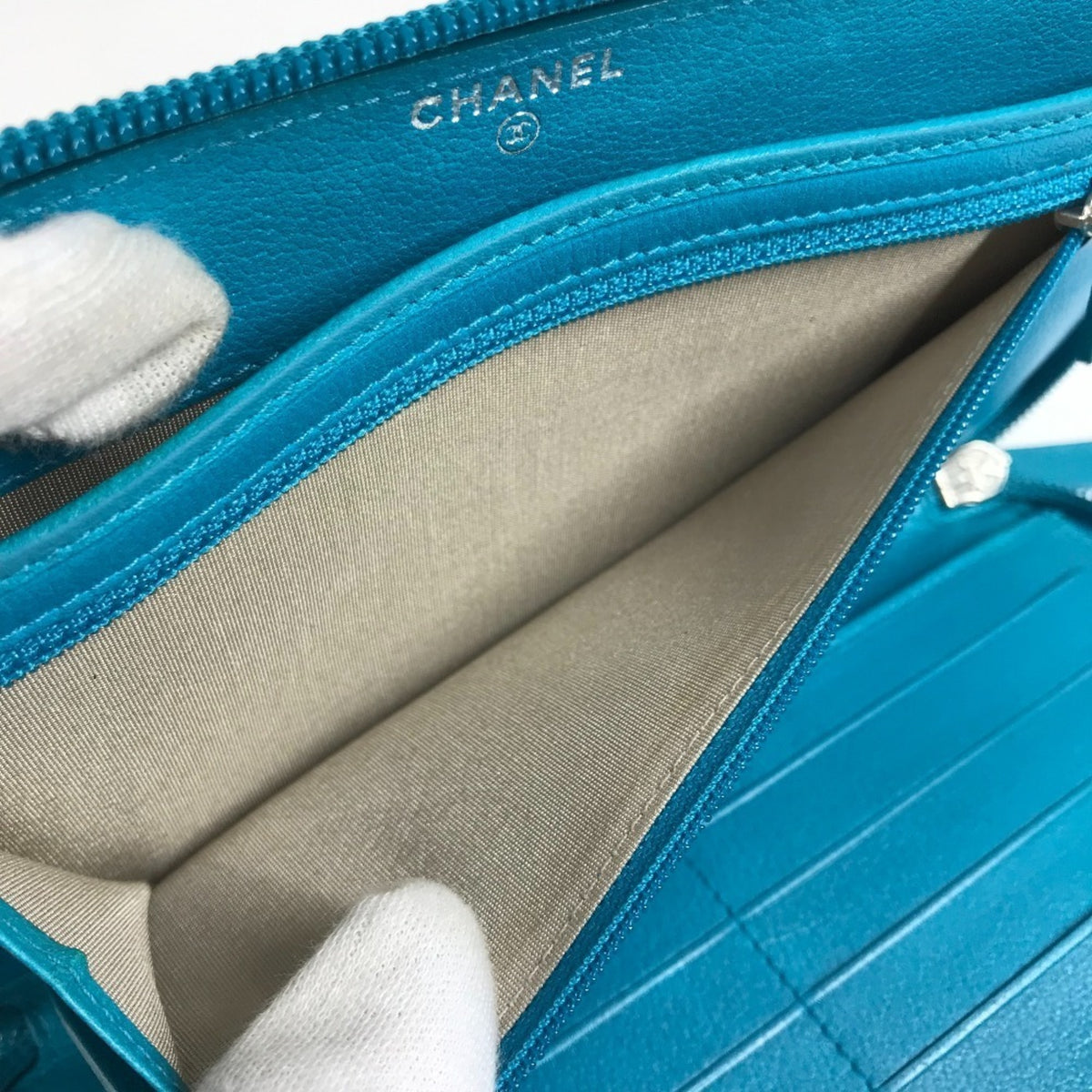 Chanel Blue Leather Long Wallet (Bi-Fold) (Pre-Owned)