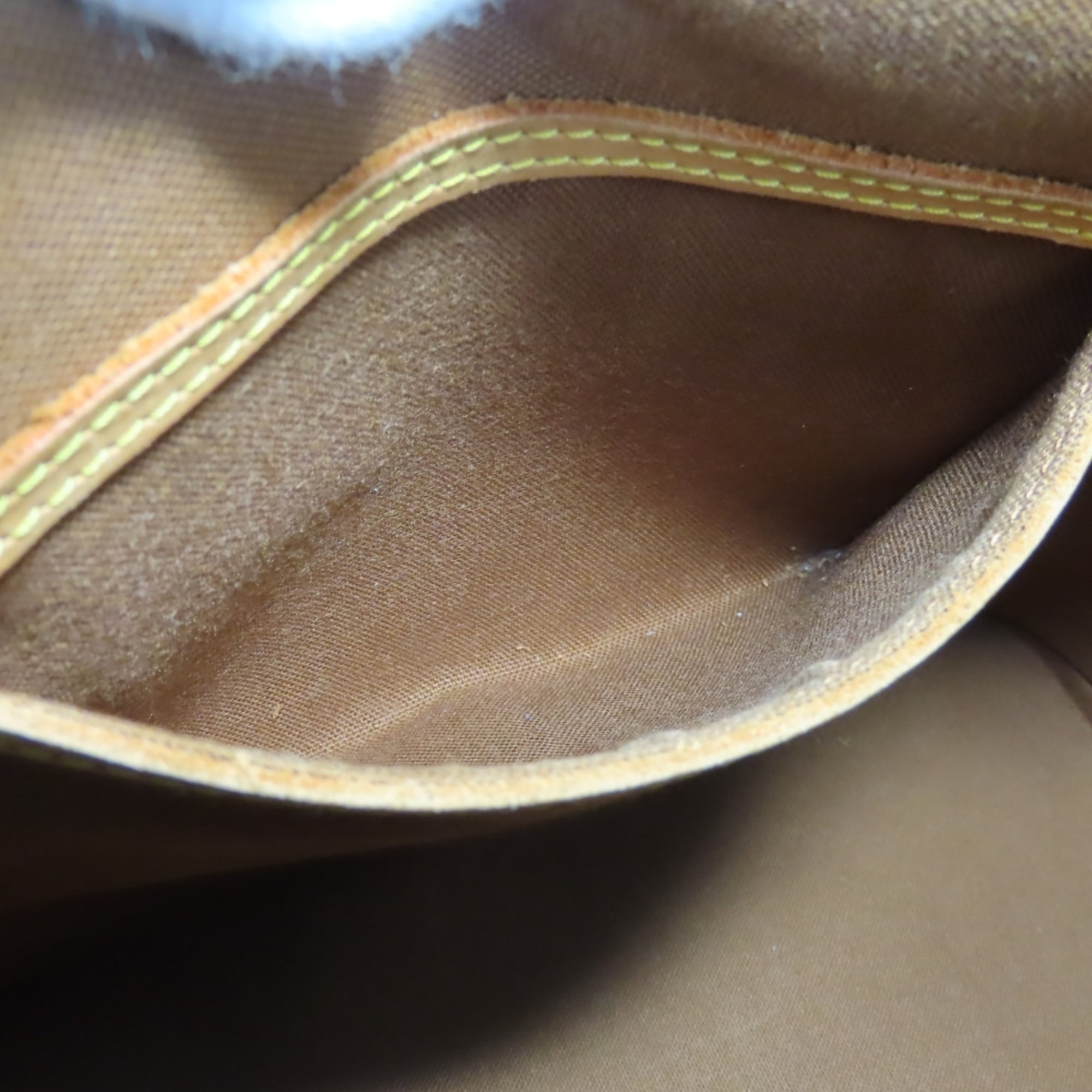 Louis Vuitton Monogram Brown Monogram Leather Handbag (Pre-Owned)