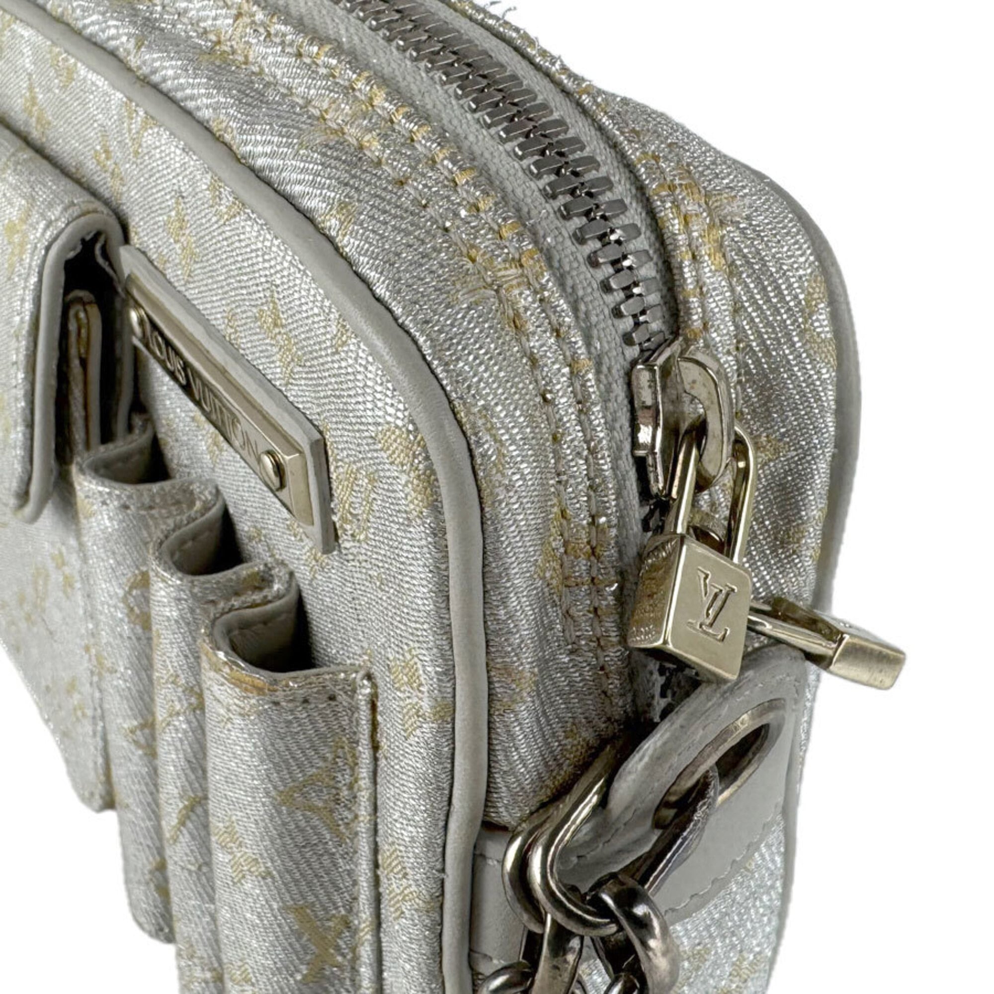 Louis Vuitton Silver Monogram Shiny Shoulder Bag (Pre-Owned)