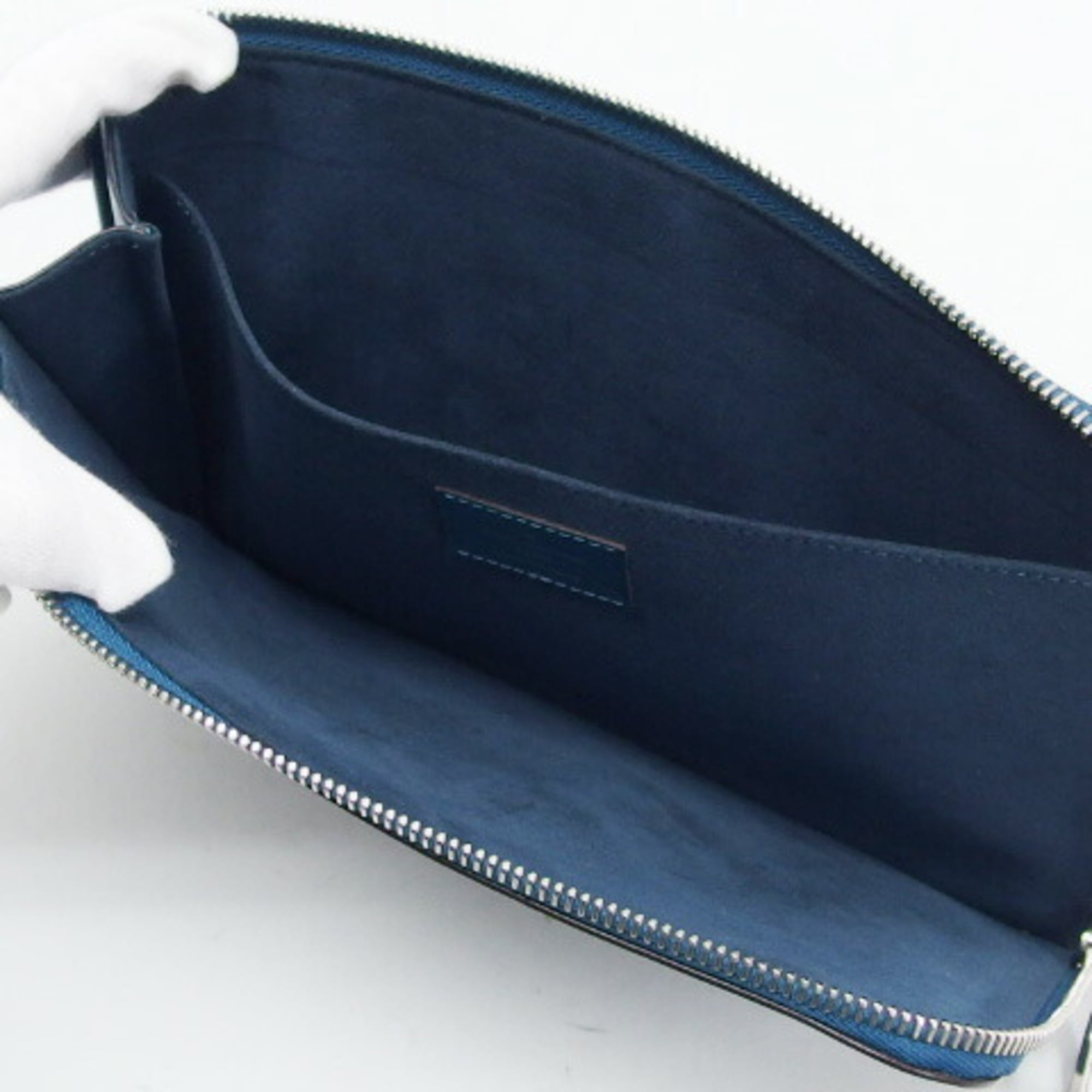 Louis Vuitton Epi Bleu Celeste Epi Leather Clutch Bag Pochette (Pre-Owned)