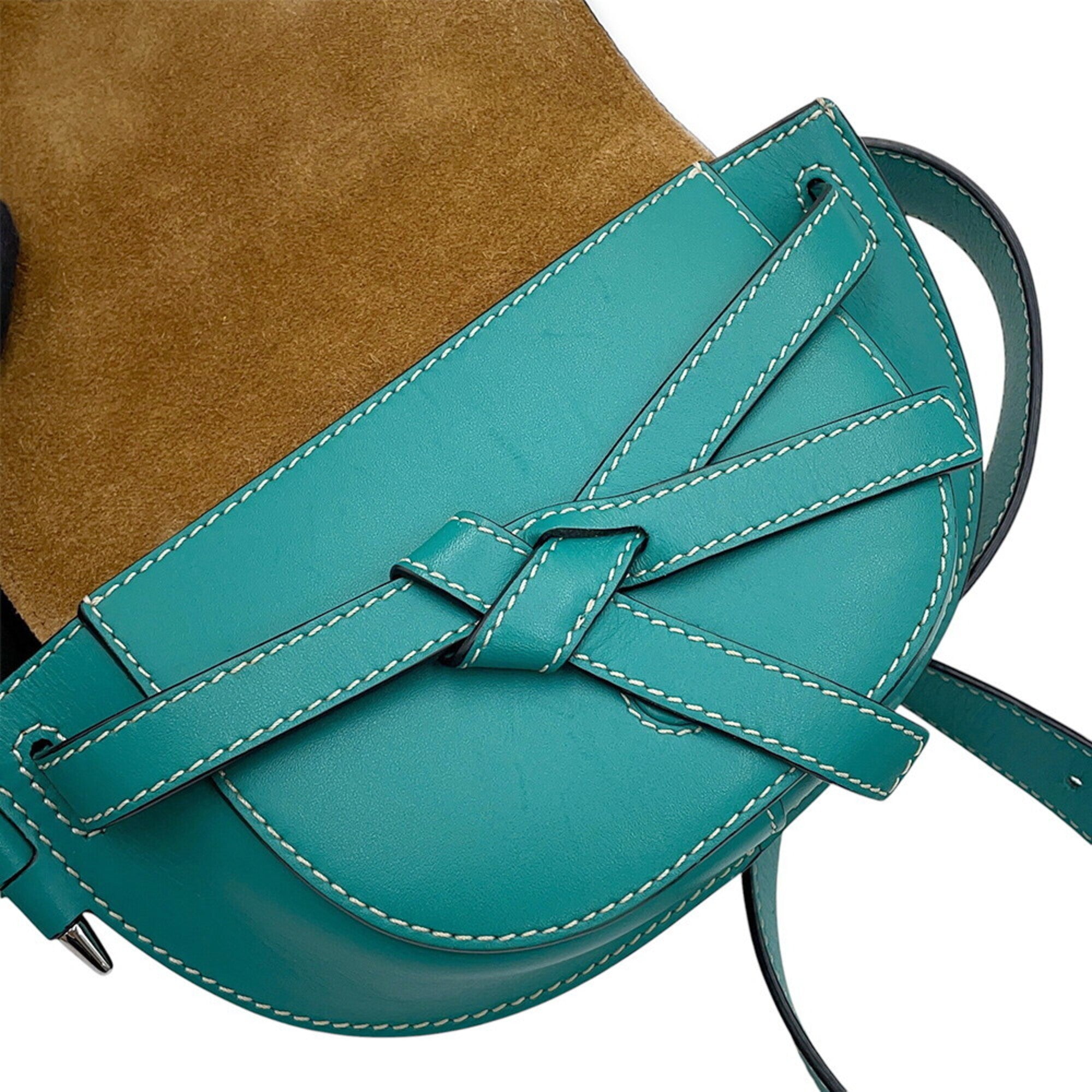 Loewe Green Leather Handbag Sling Bag (Pre-Owned)
