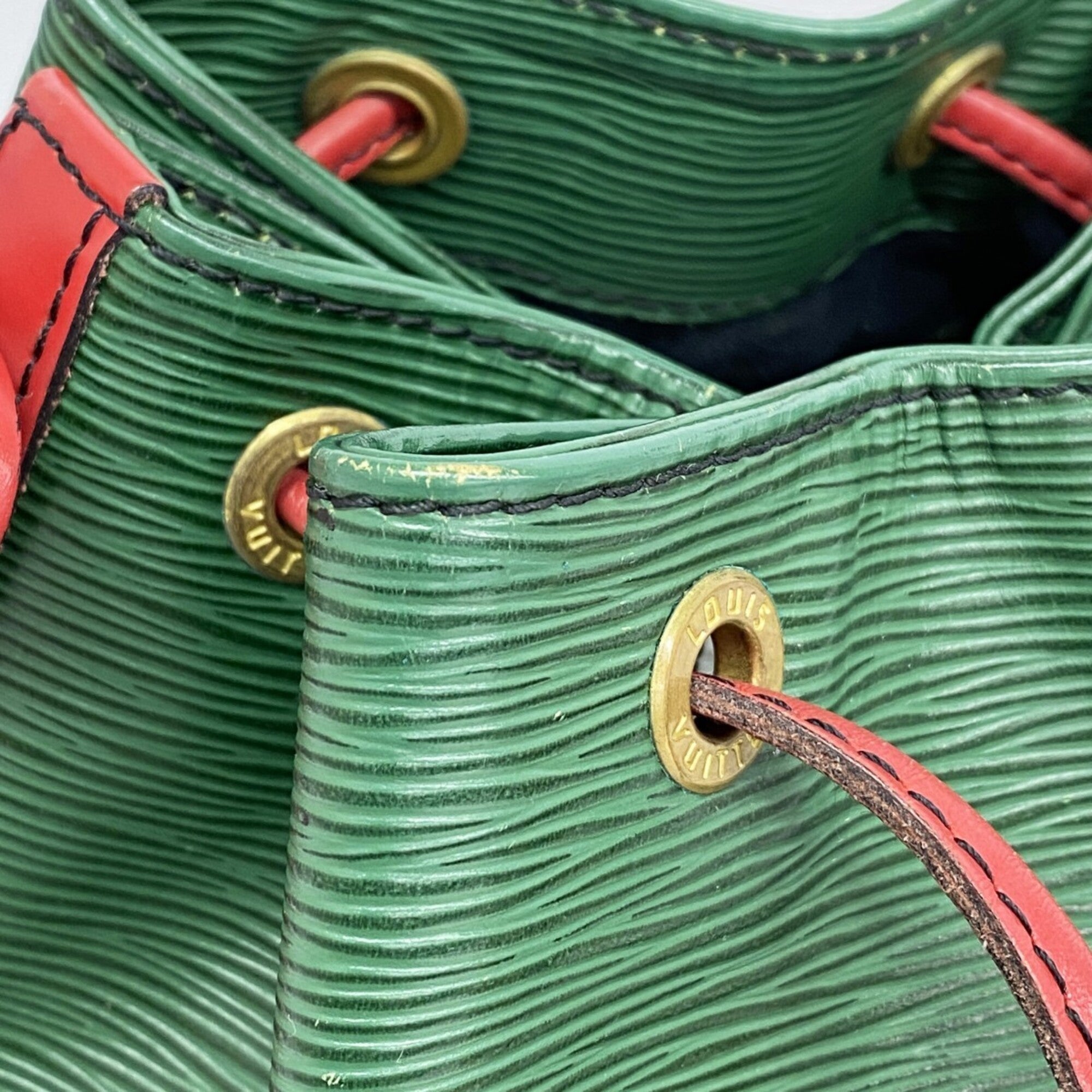 Louis Vuitton Borneo Green Castilian Red Shoulder Bag (Pre-Owned)
