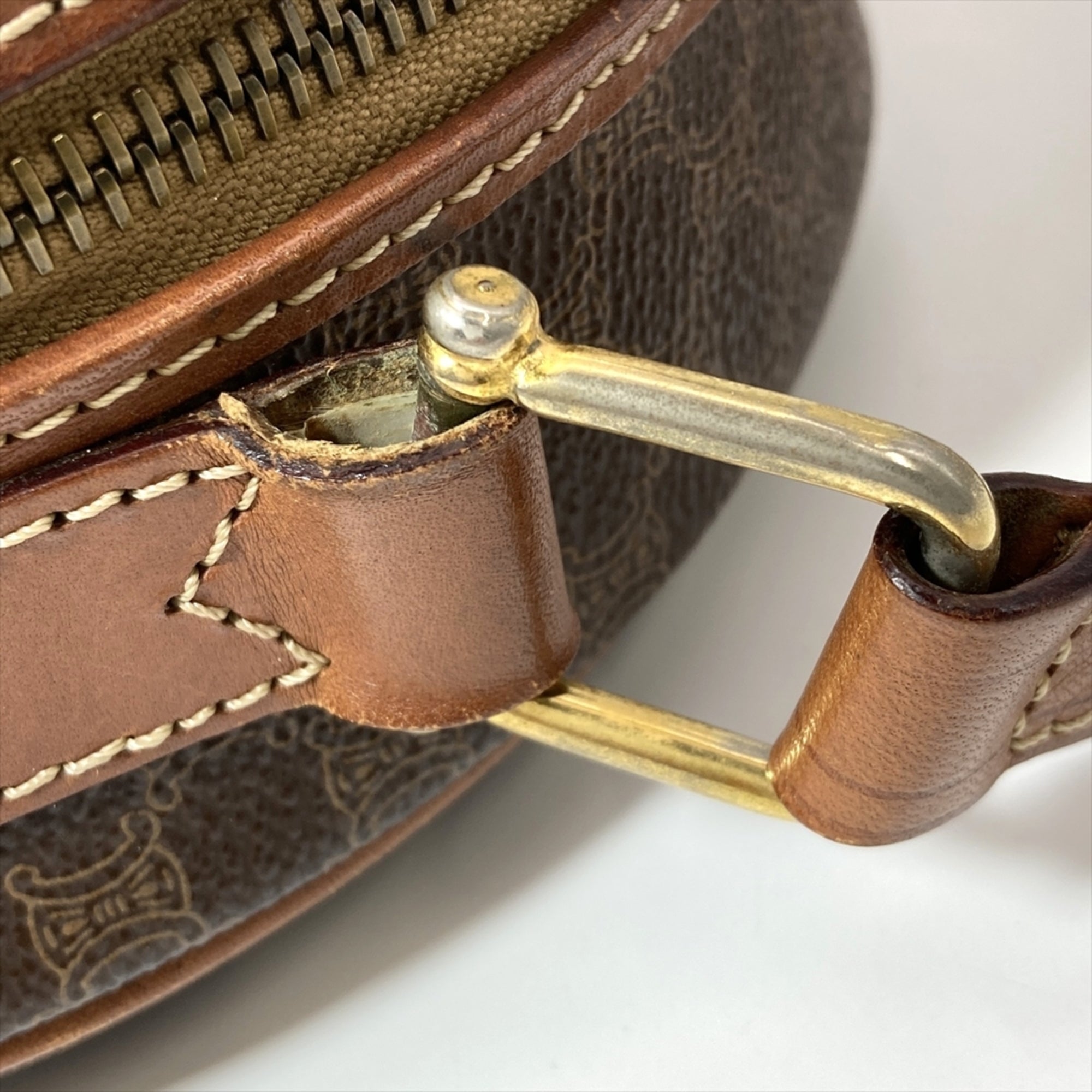 Celine Brown Leather Pochette Shoulder Bag (Pre-Owned)