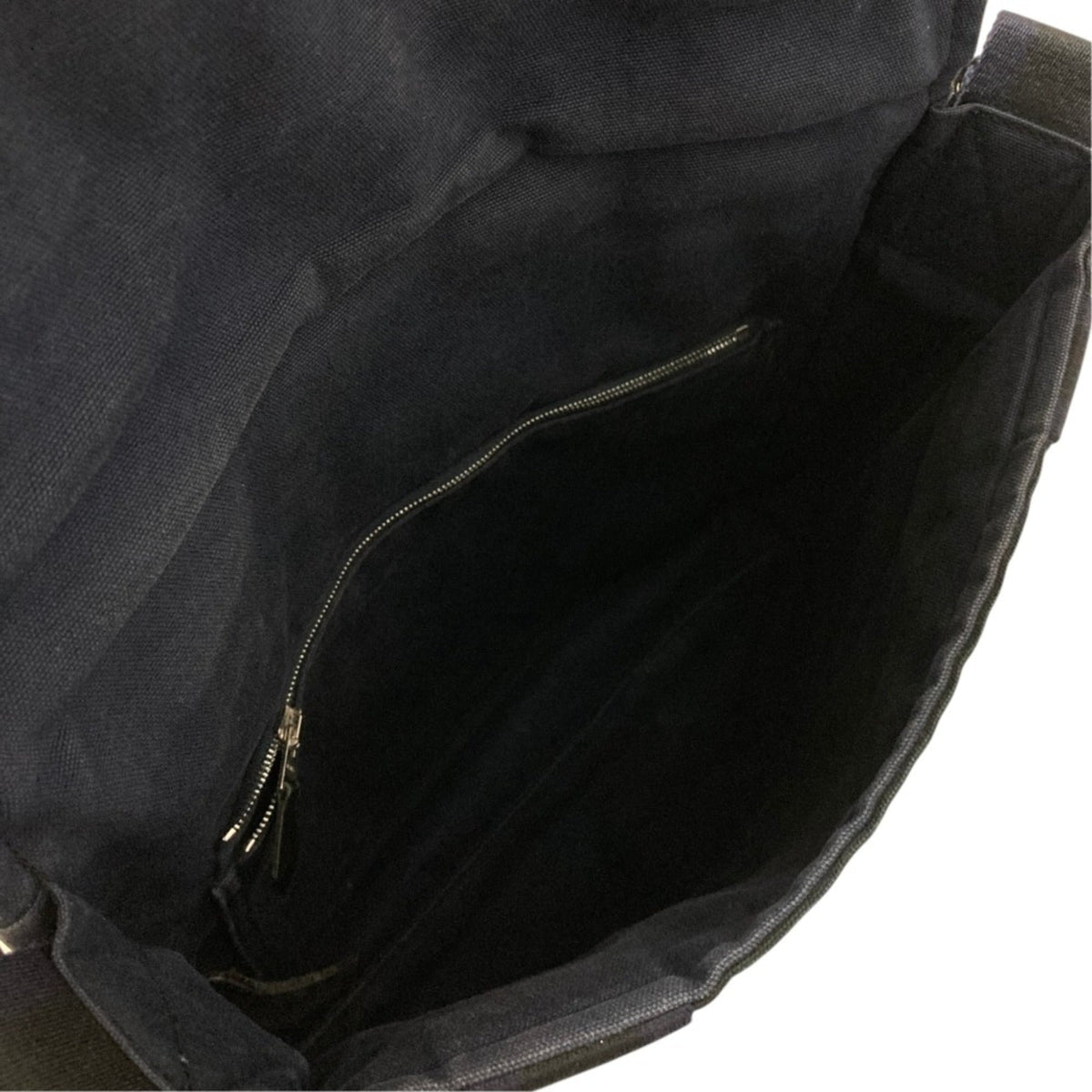 Hermes Kara Black Navy Shoulder Bag (Pre-Owned)