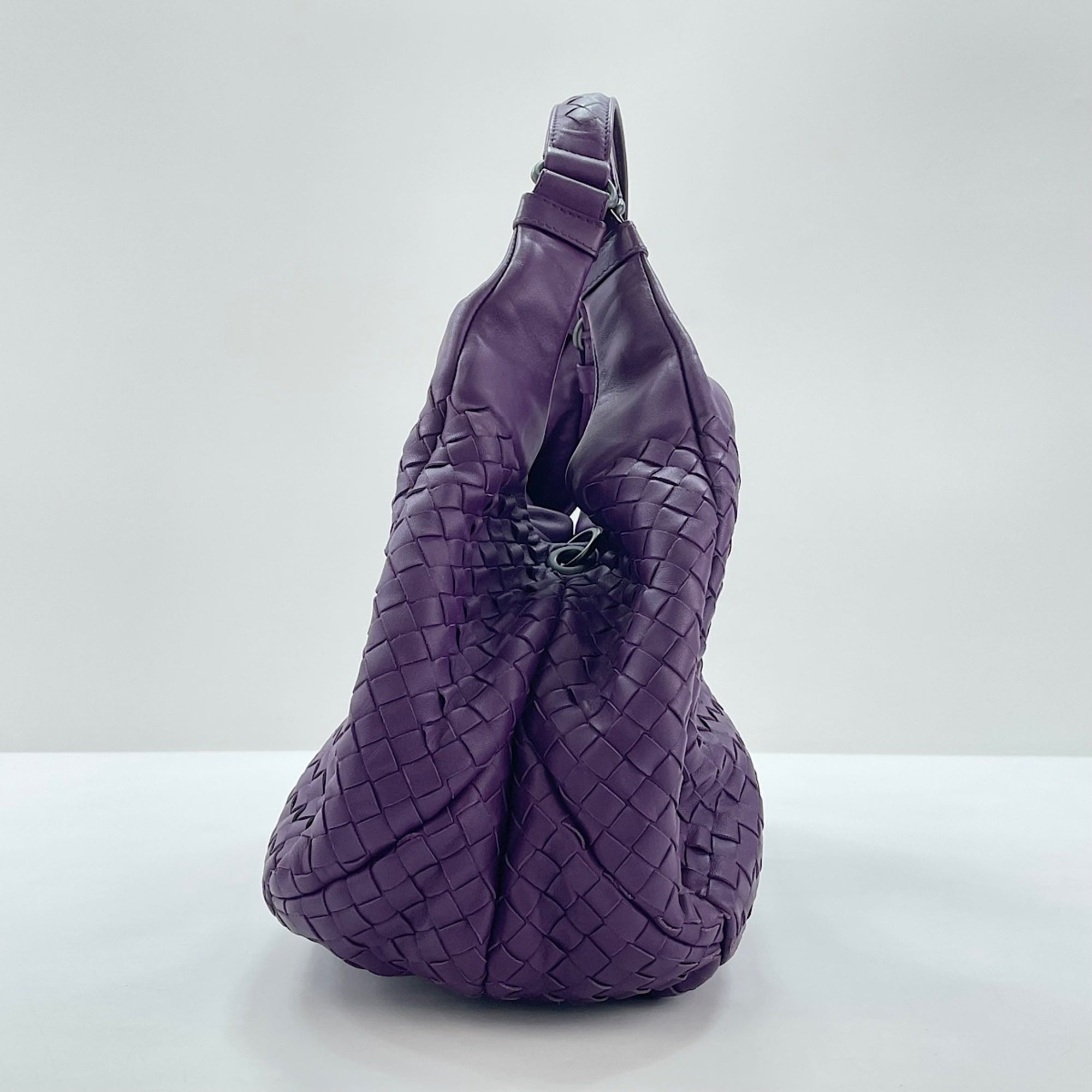 Bottega Veneta Intrecciato Purple Intrecciato Shoulder Bag (Pre-Owned)