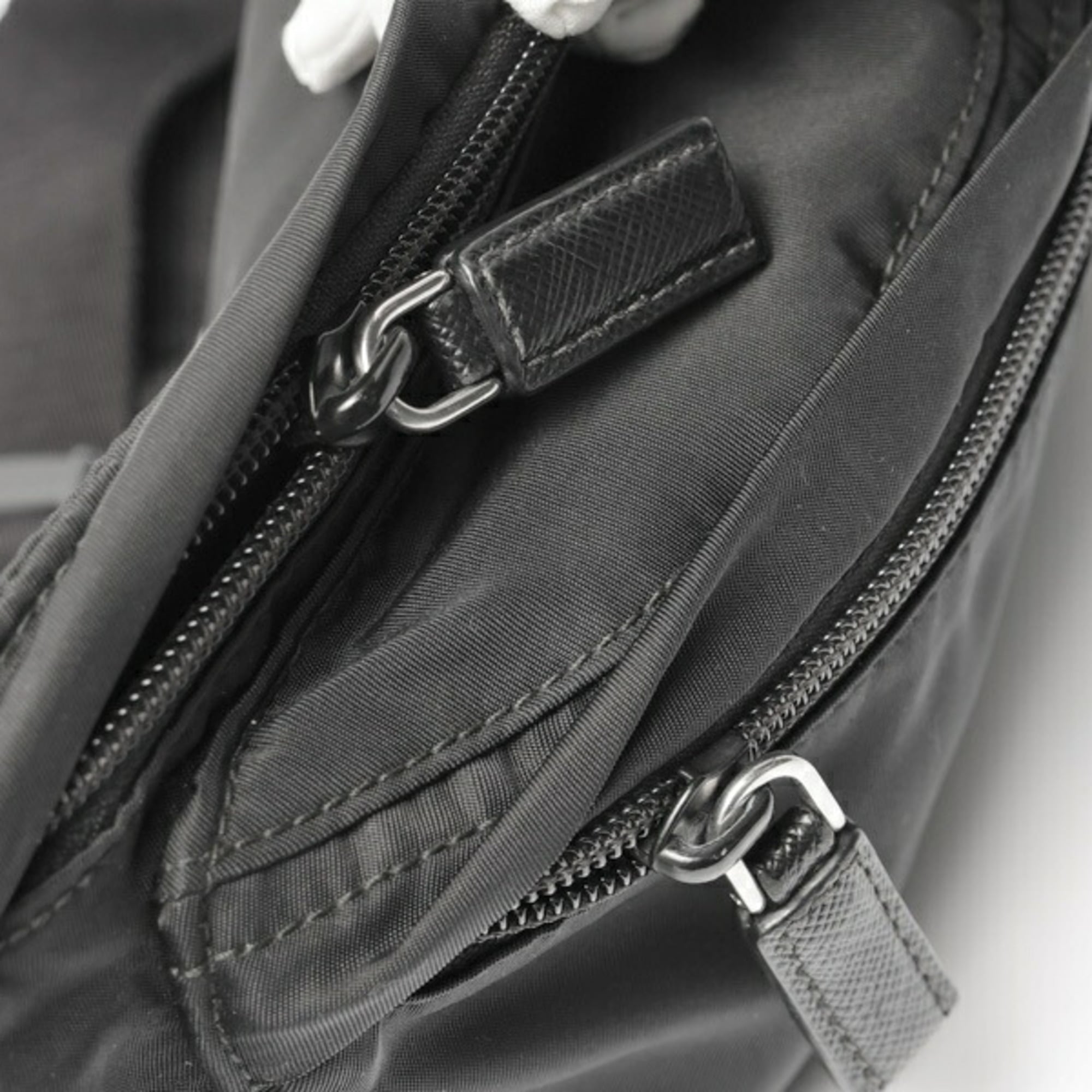 Prada Black Fabric Fanny Pack (Pre-Owned)