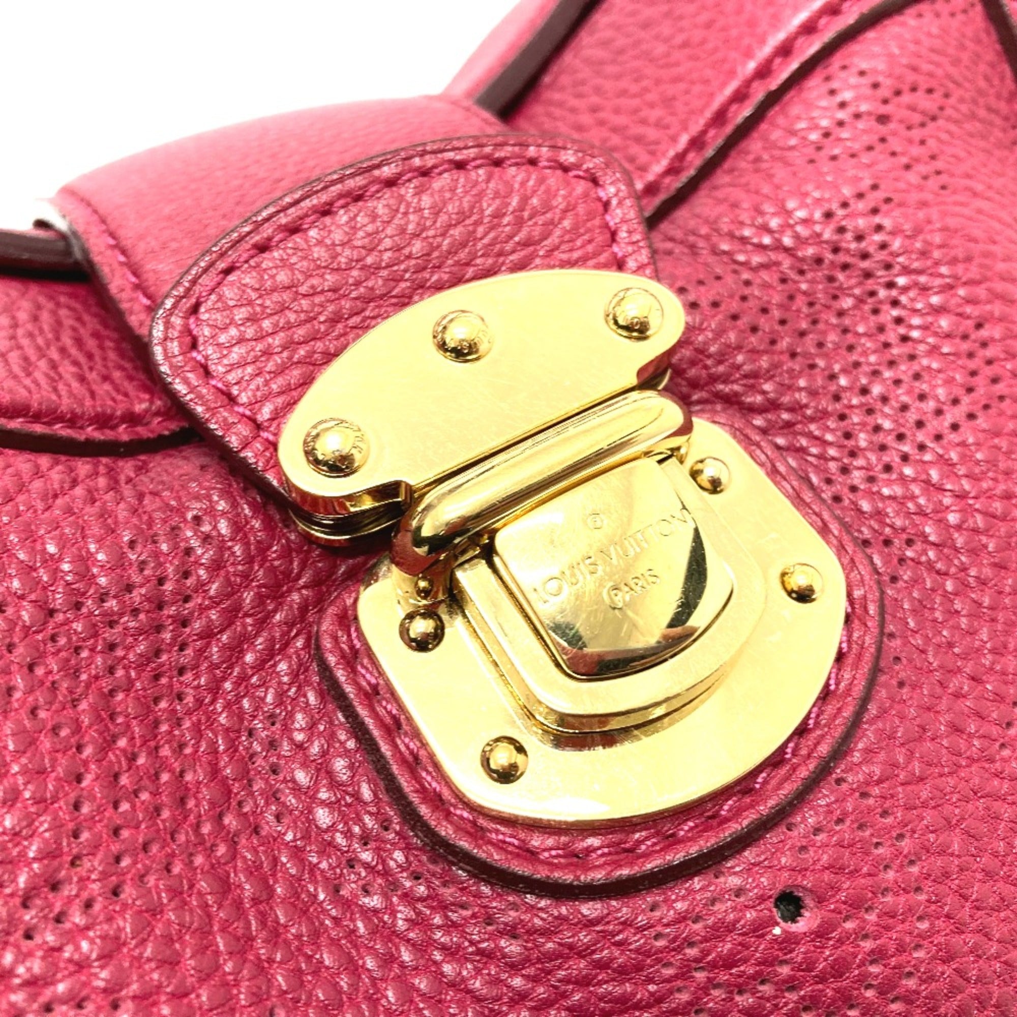 Louis Vuitton Red Other Handbag (Pre-Owned)