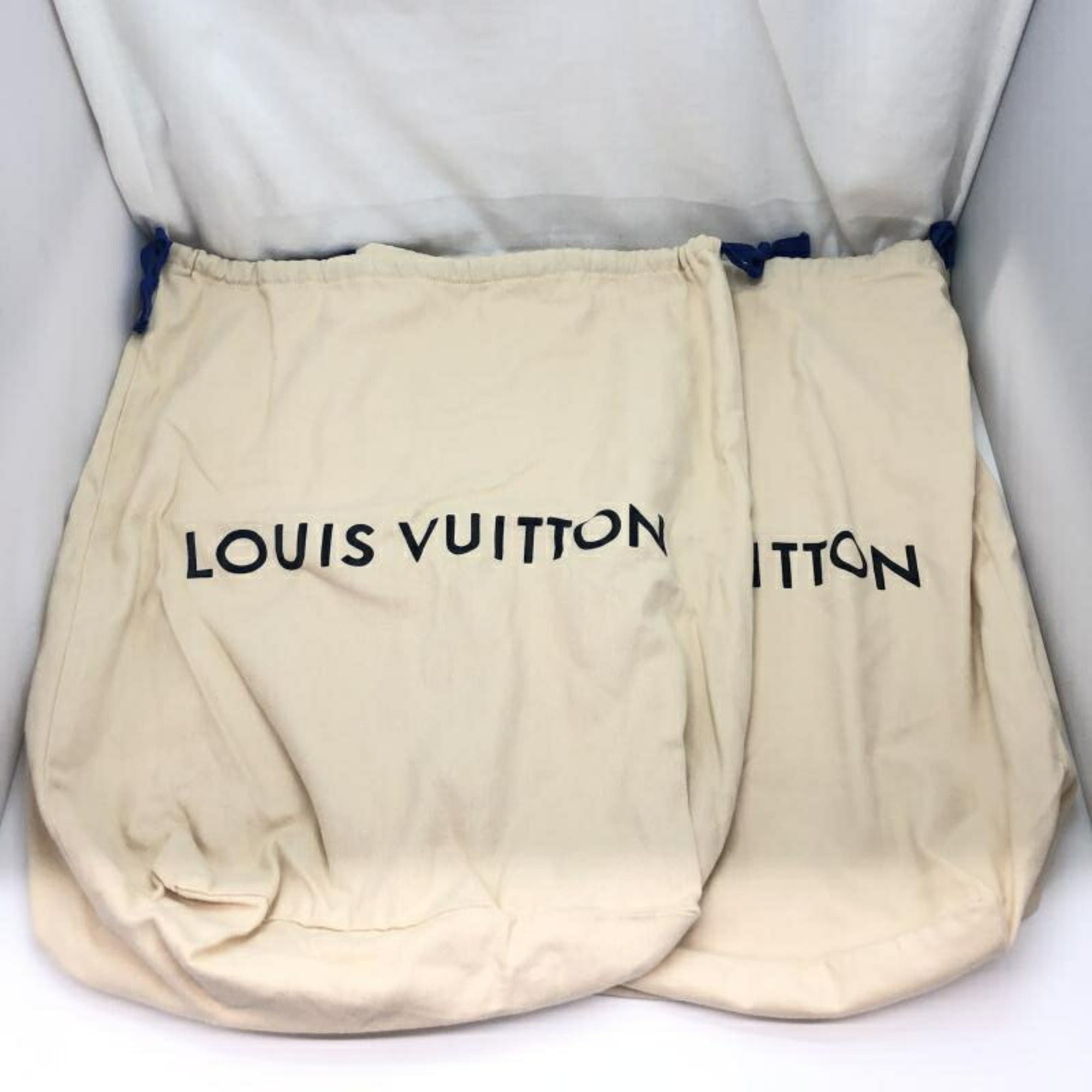 Louis Vuitton Epi Cherry Epi Leather Handbag (Pre-Owned)