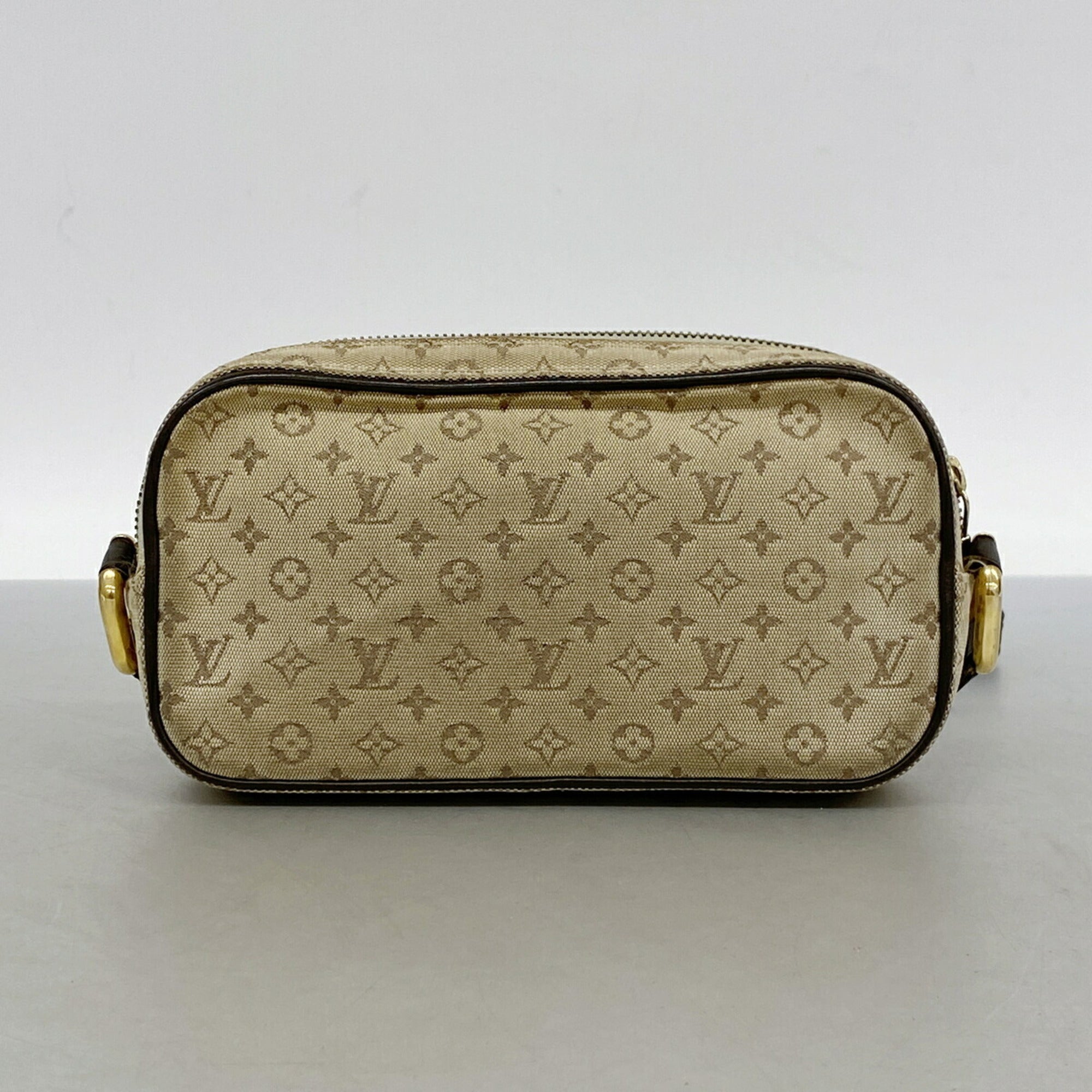 Louis Vuitton Khaki Shoulder Bag (Pre-Owned)
