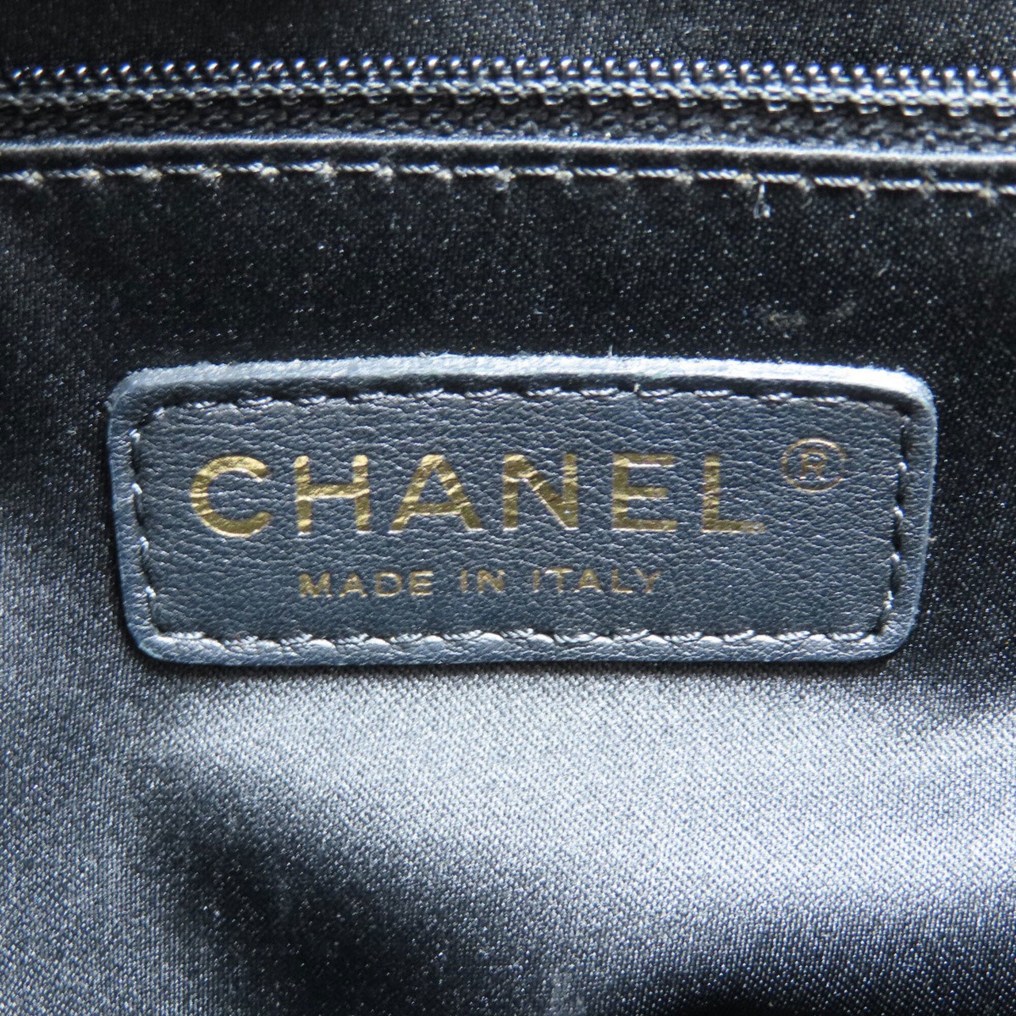 Chanel Black Leather Tote Bag (Pre-Owned)
