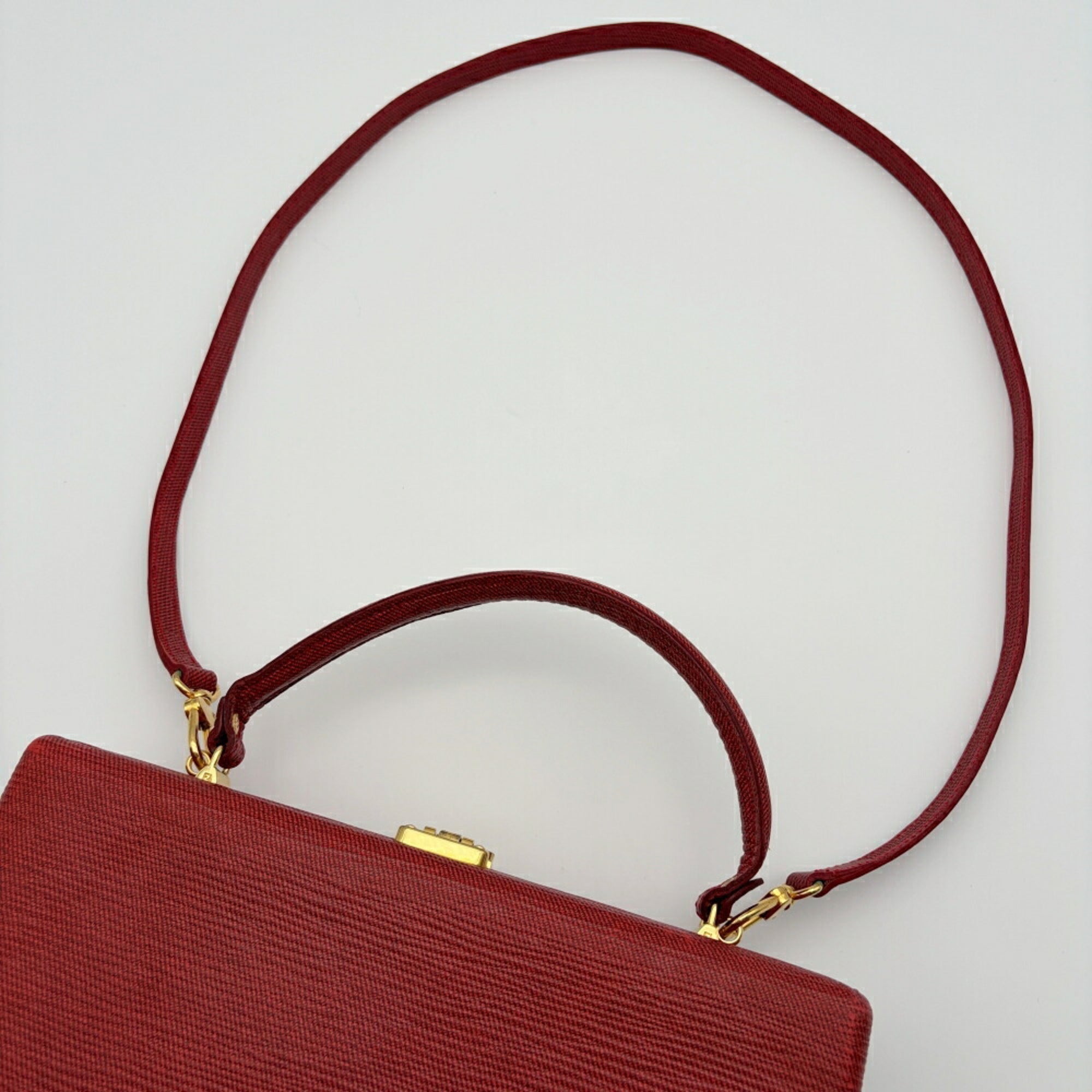 Fendi Red Color Leather Shoulder Bag (Pre-Owned)
