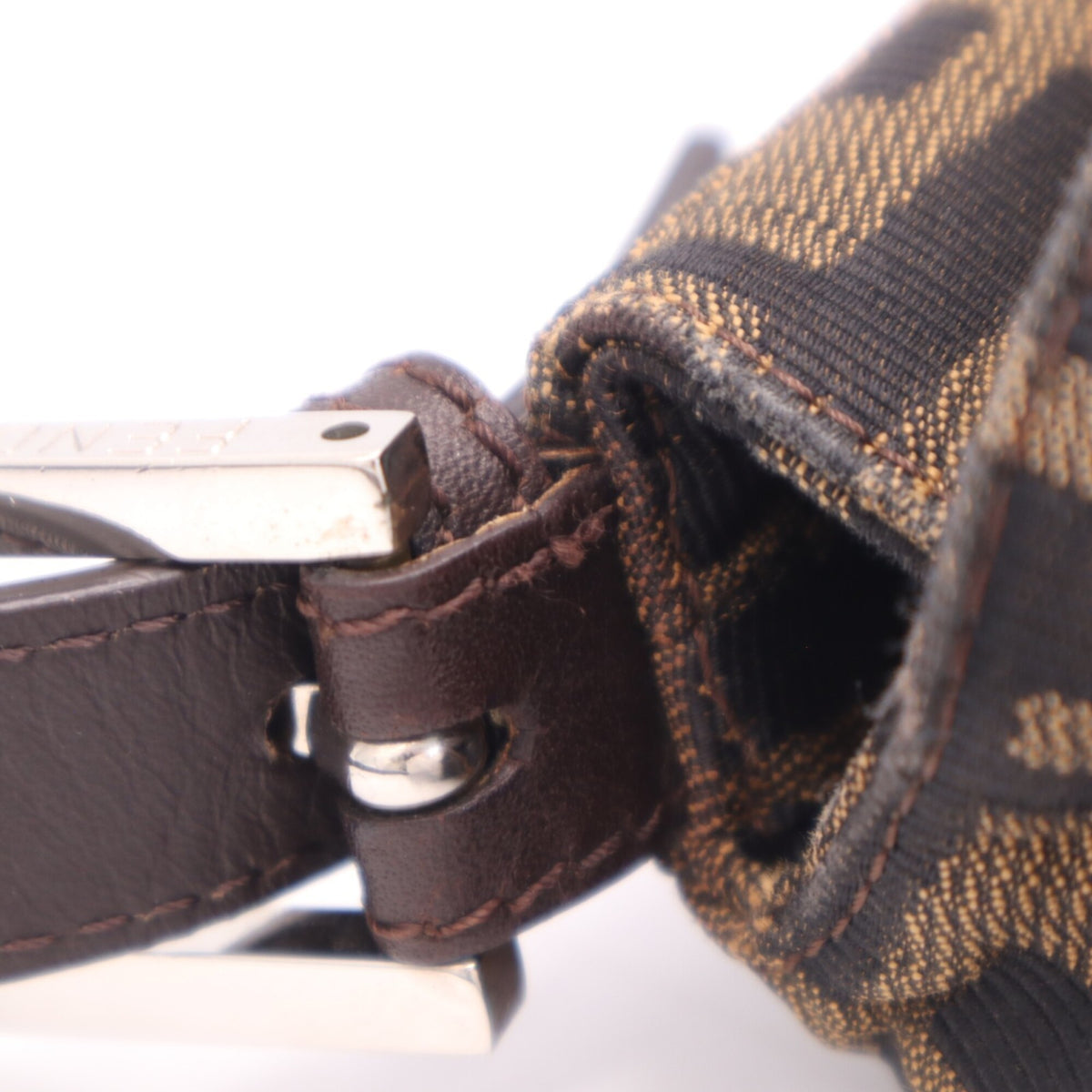 Fendi Zucca Beige Brown Zucca Leather Shoulder Bag (Pre-Owned)