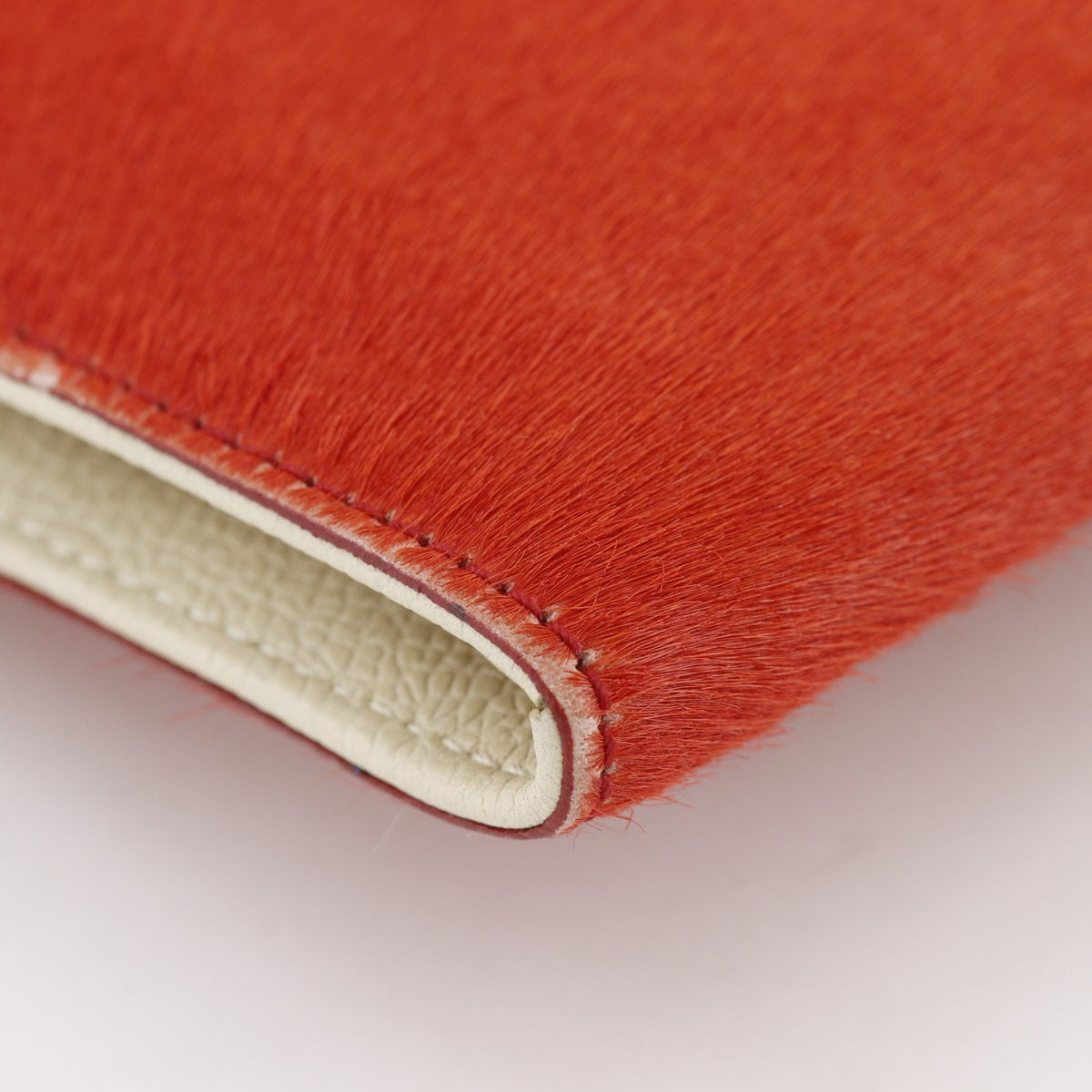 Bvlgari Red Color Leather Shoulder Bag (Pre-Owned)