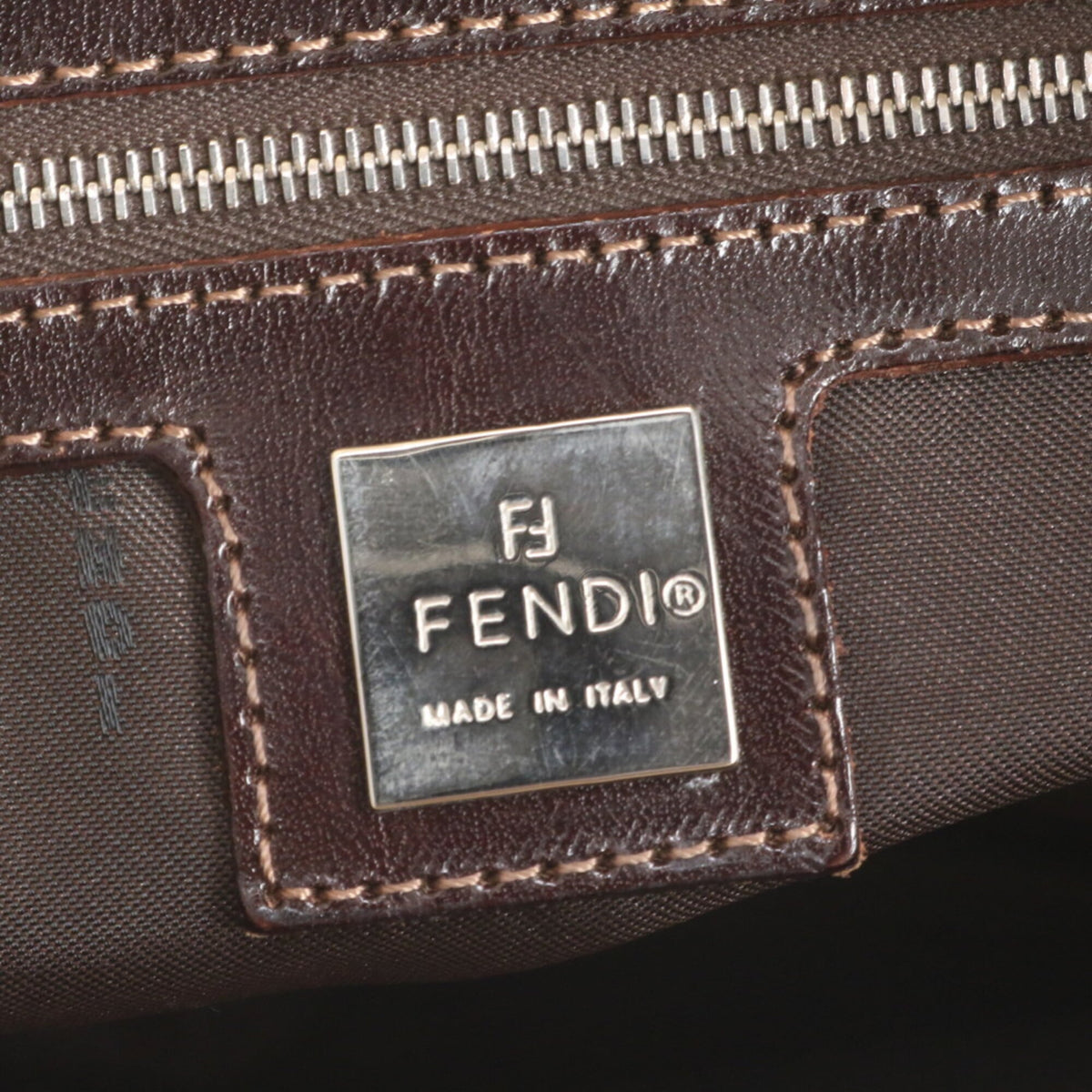 Fendi Beige Leather Canvas Shoulder Bag (Pre-Owned)